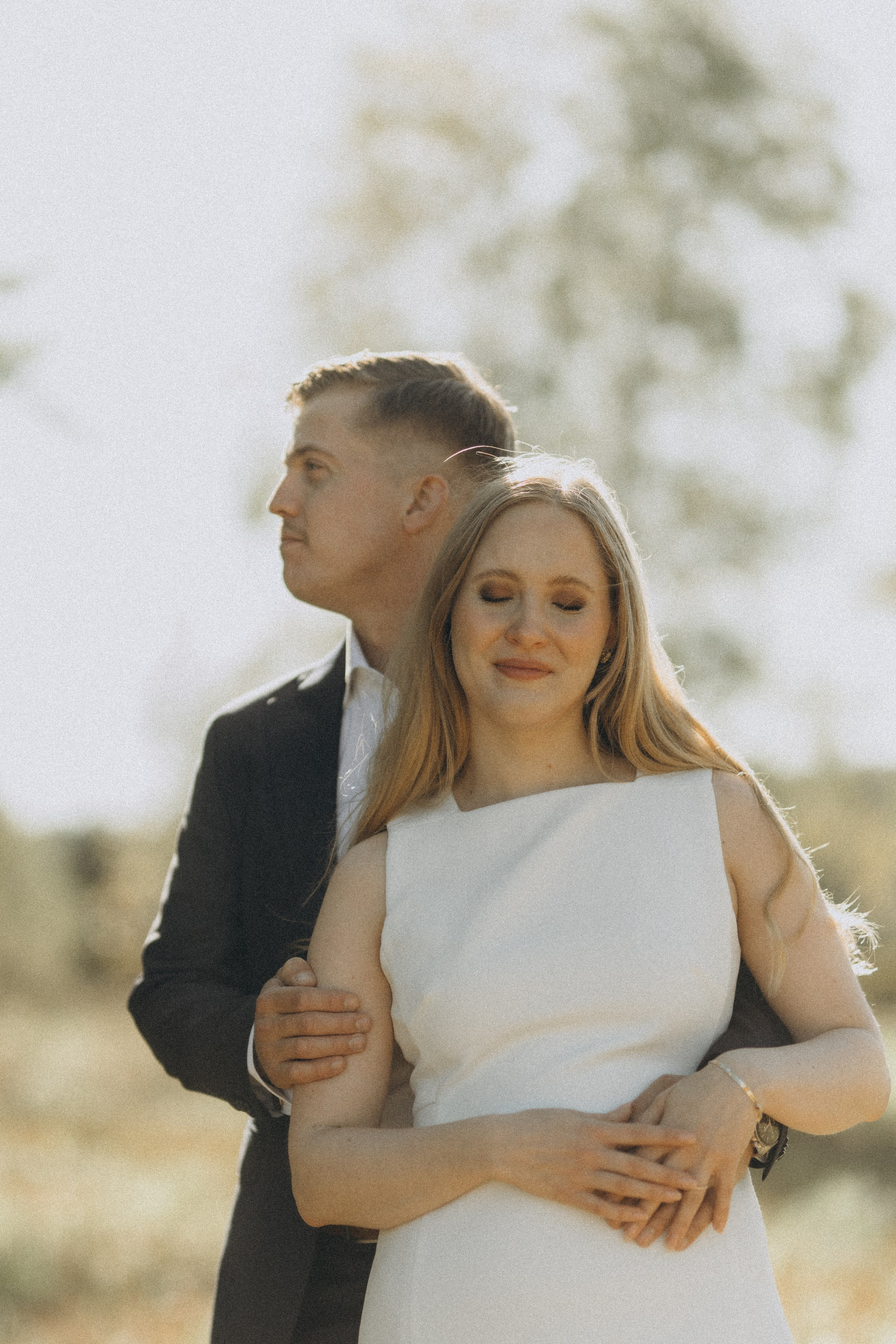 Wedding photo session in Pornainen. Wedding and portrait photographer in Helsinki Vickan O