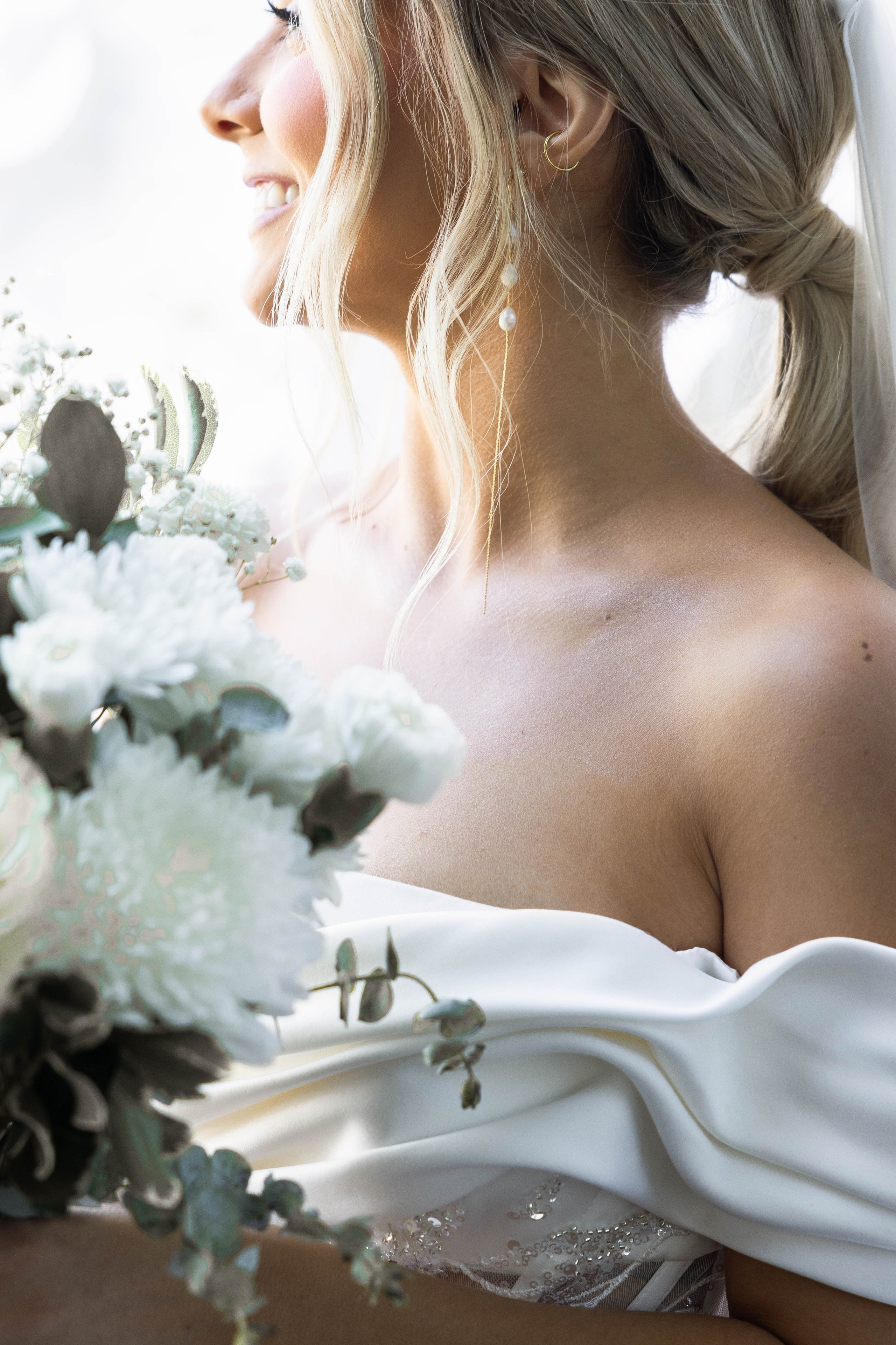 Beautiful Lakeside Wedding Photography. Wedding photography and videography in Regina, Saskatchewan