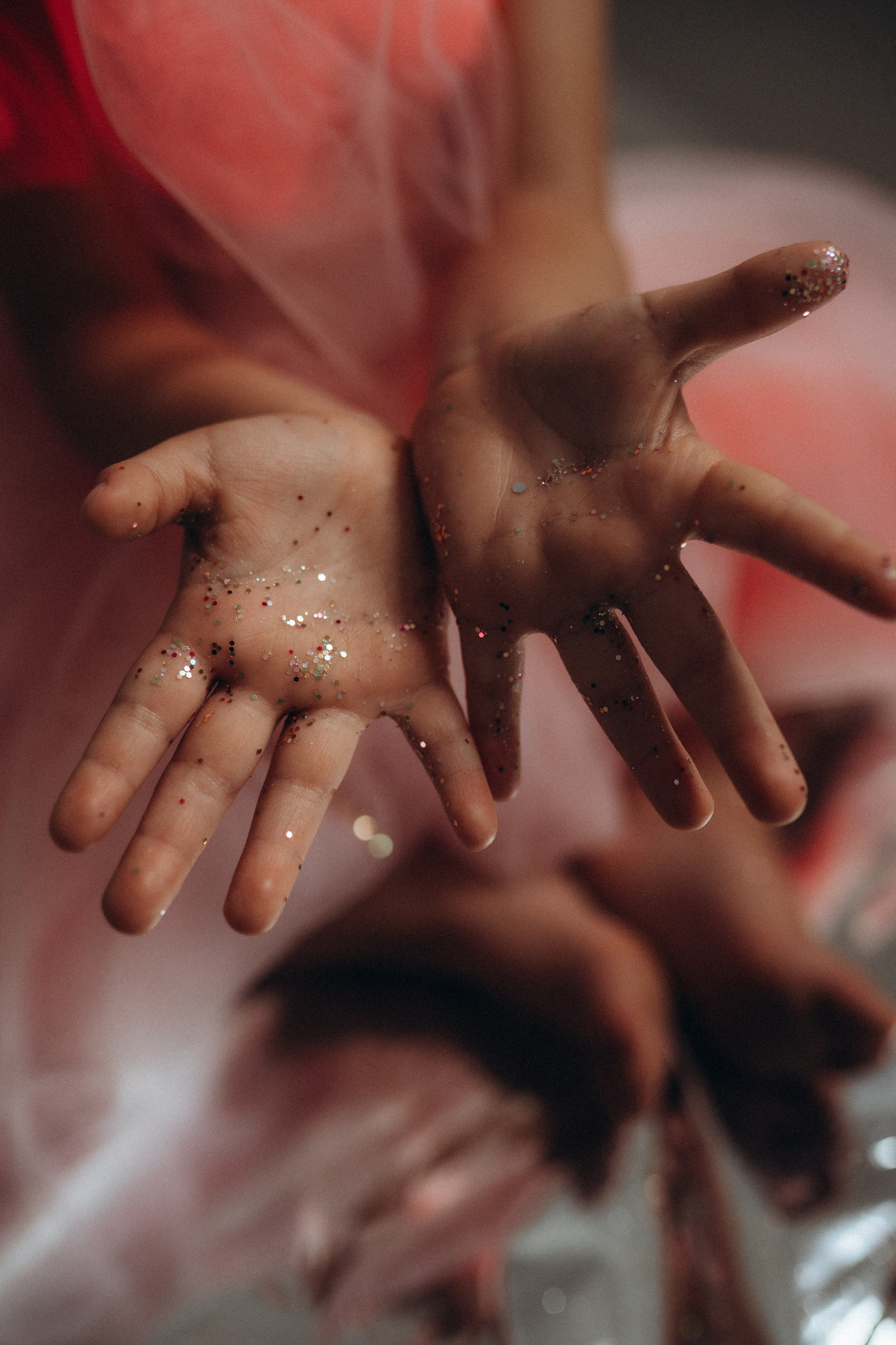 Ritratto dolce di una bambina durante un evento di famiglia a Gallarate