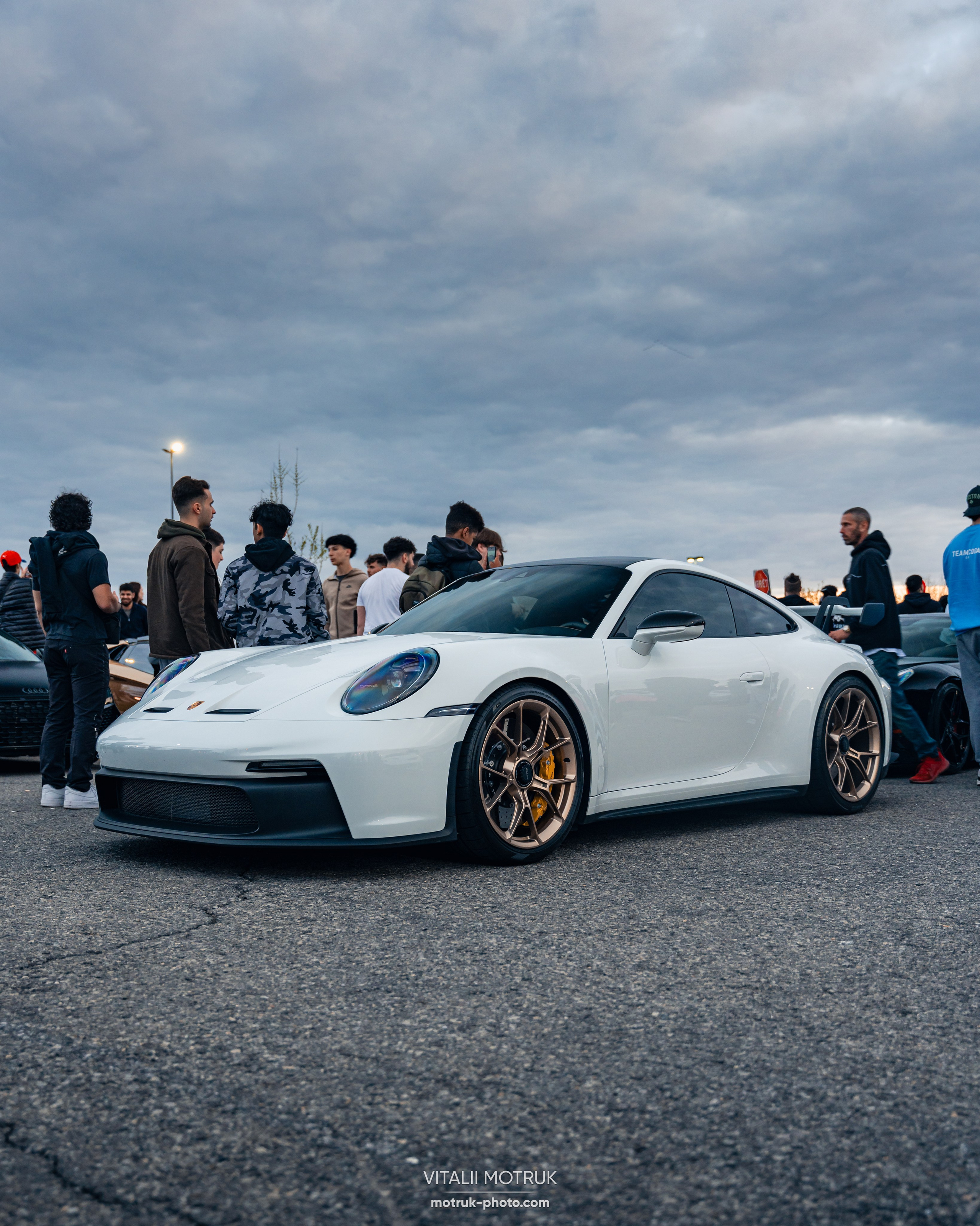Car meet: 514 bimmers. Photographe de voitures à Paris — Vitalii Motruk
