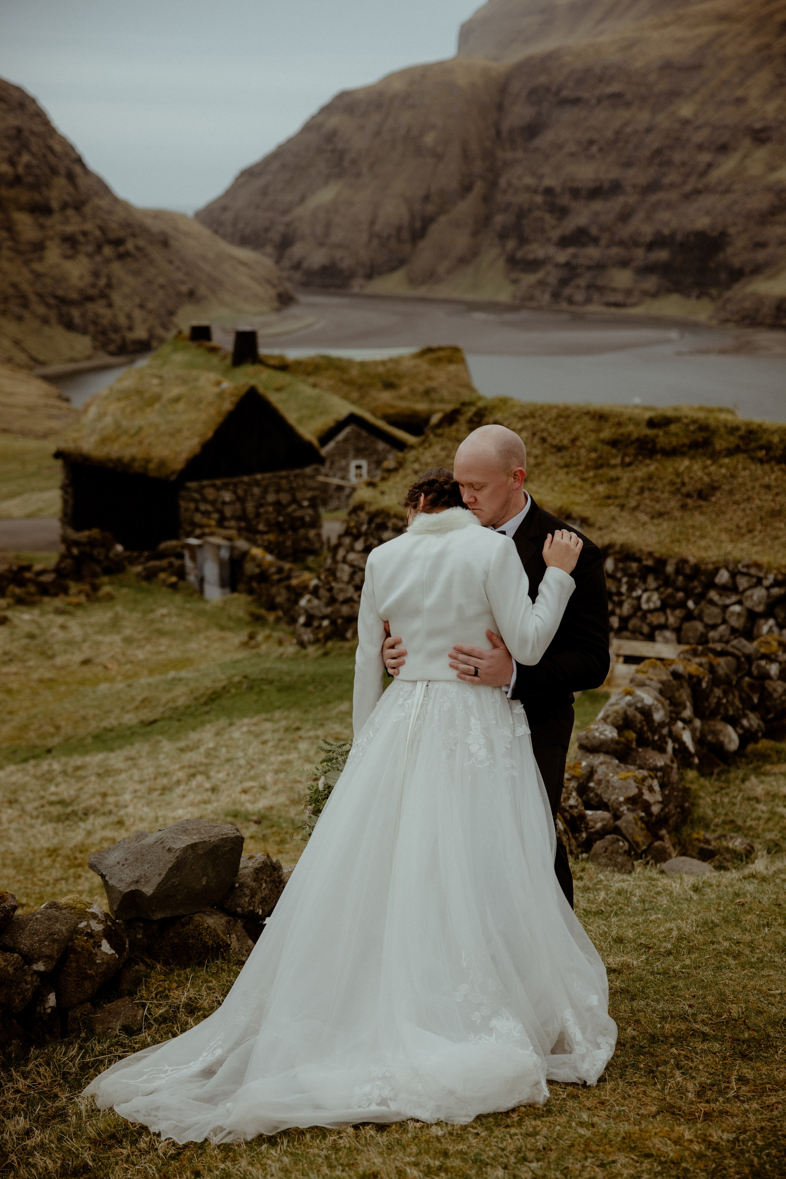 Faroe Islands elopement | Adventure wedding in Faroe Islands. Iceland elopement photo and video | Nikolaichik Photo