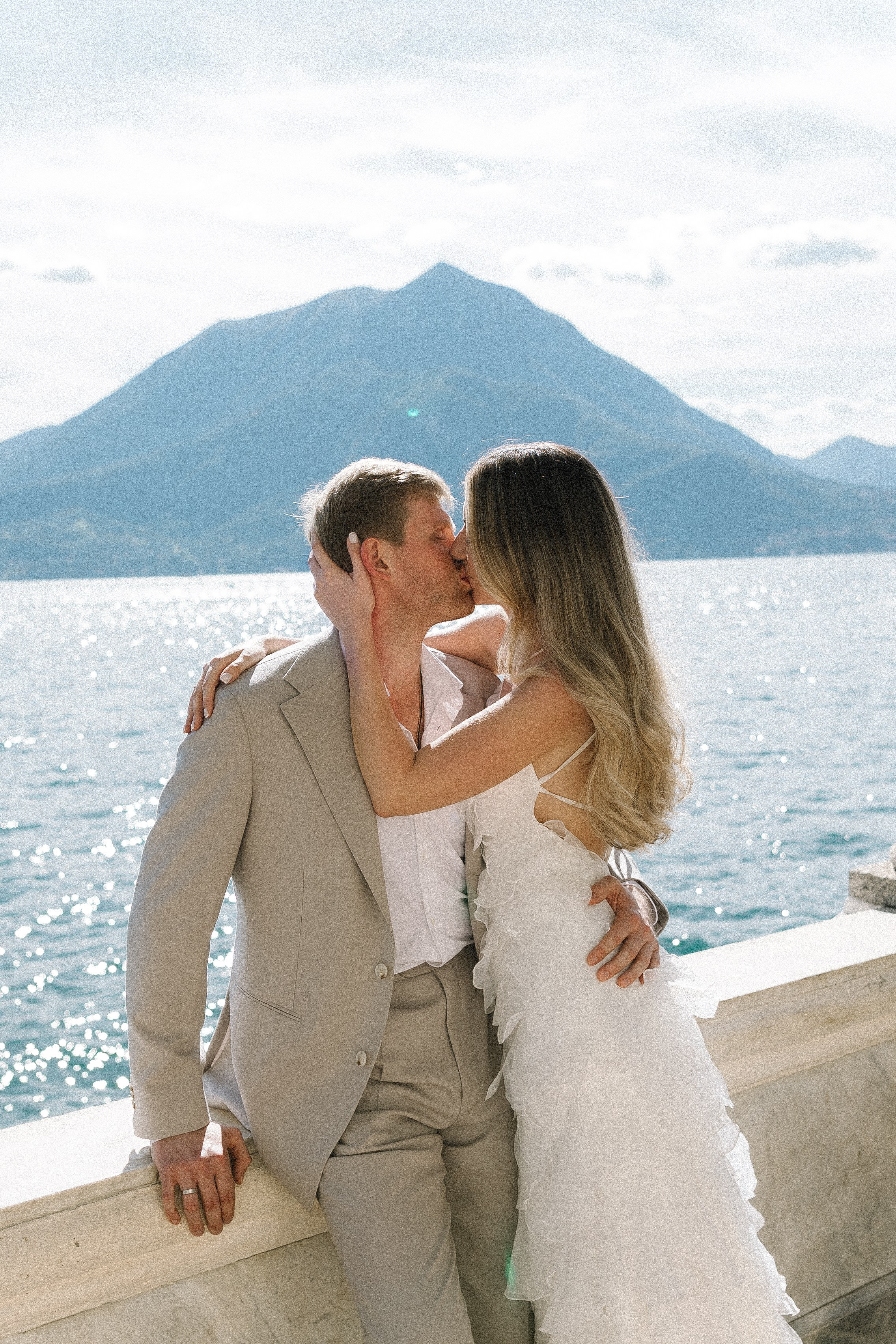 Lake Como Elopement Photography | Boat & Villa Monastero Wedding. Photographer in Italy Anna Linnik