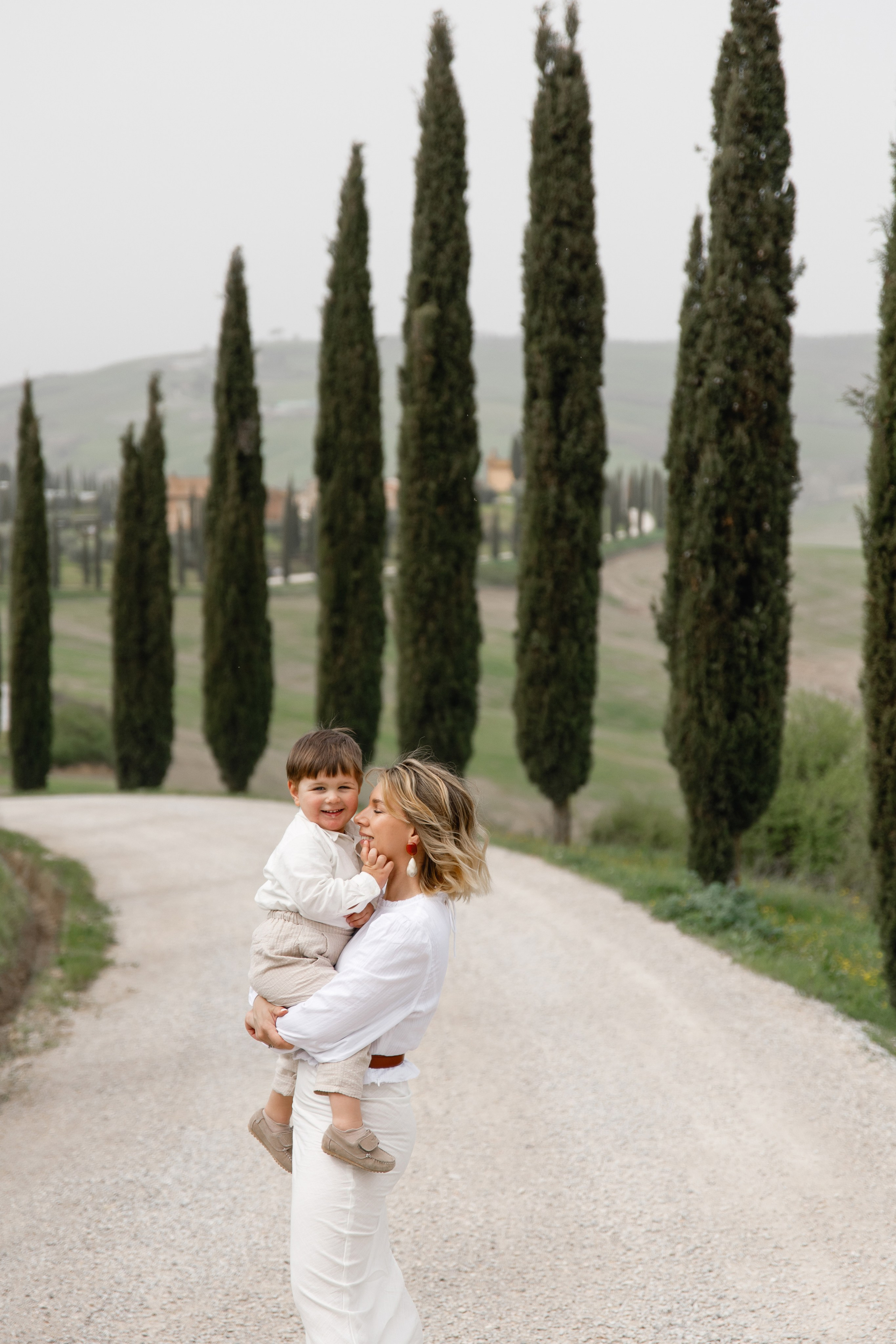 Wedding photographer Italy Rome, Tuscany, Lake Como, Sicily, Puglia. Wedding Photographer Rome Tuscany Como Sicily Puglia Amalfy Italy- Oksana Savenchuk