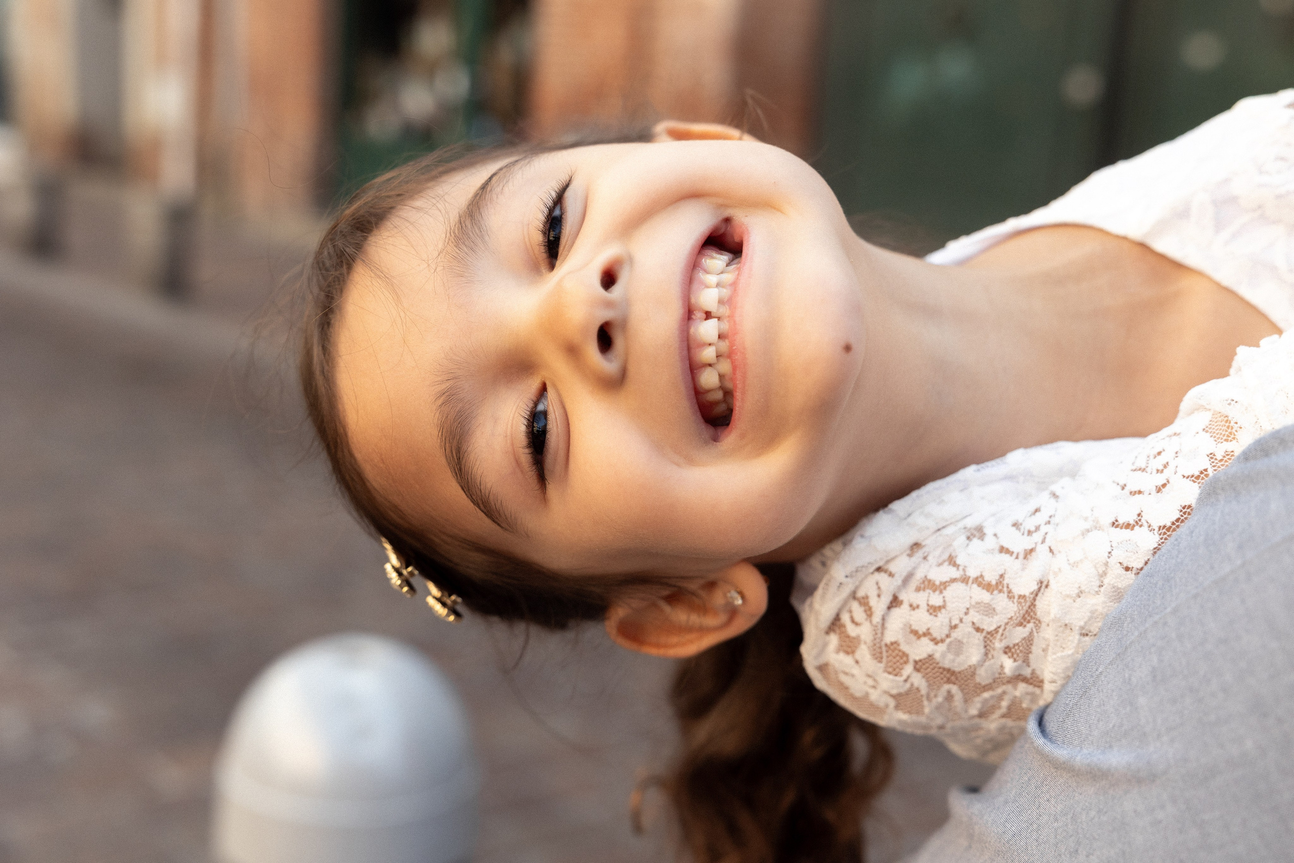 Family photo session in Toulouse. Eugenie Smirnova — wedding, corporate and lifestyle photographer in Toulouse and Southwest France