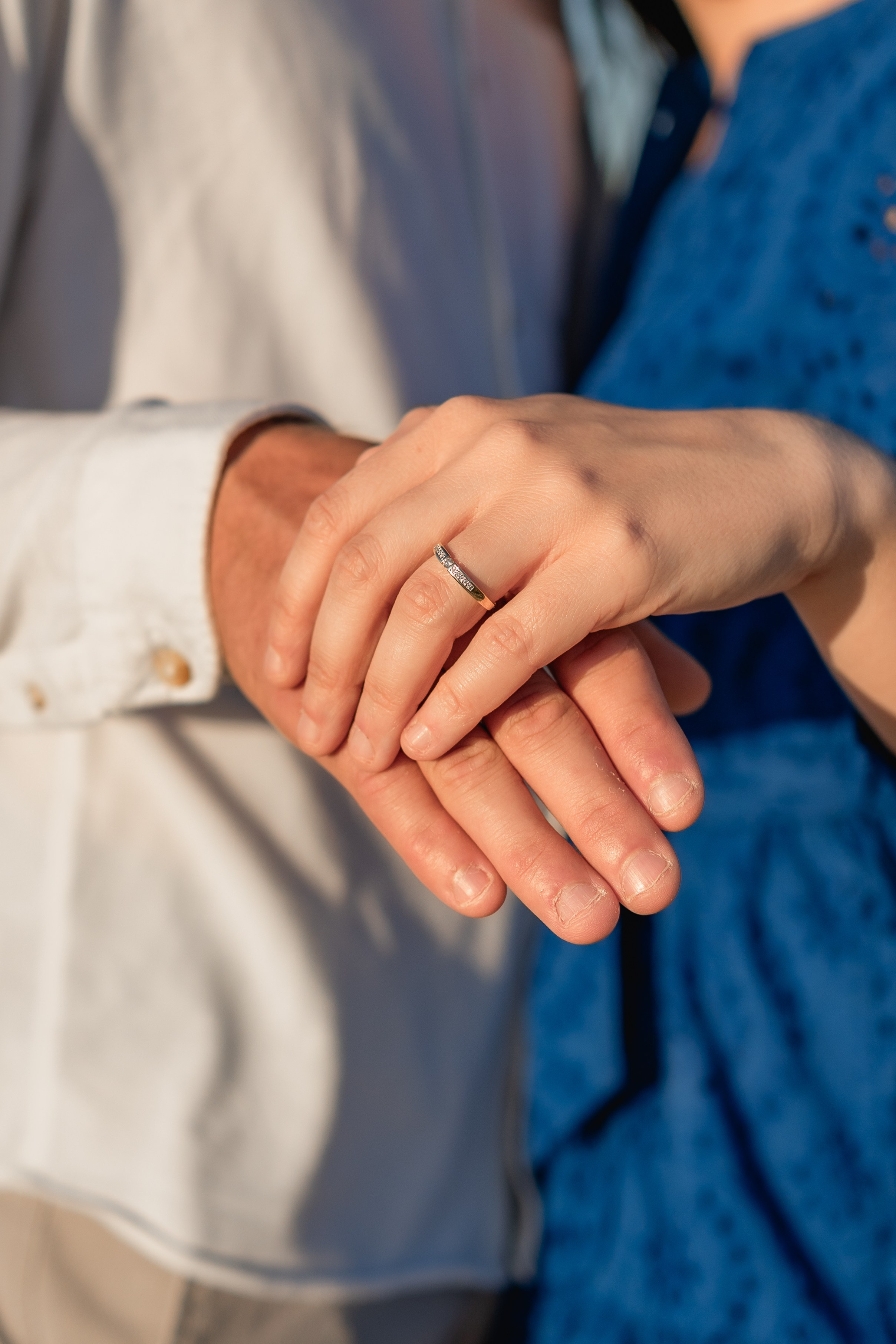 Romantischer Heiratsantrag auf Mallorca – Überraschung am Meer. Deine Fotografin auf Mallorca für Familien und Business