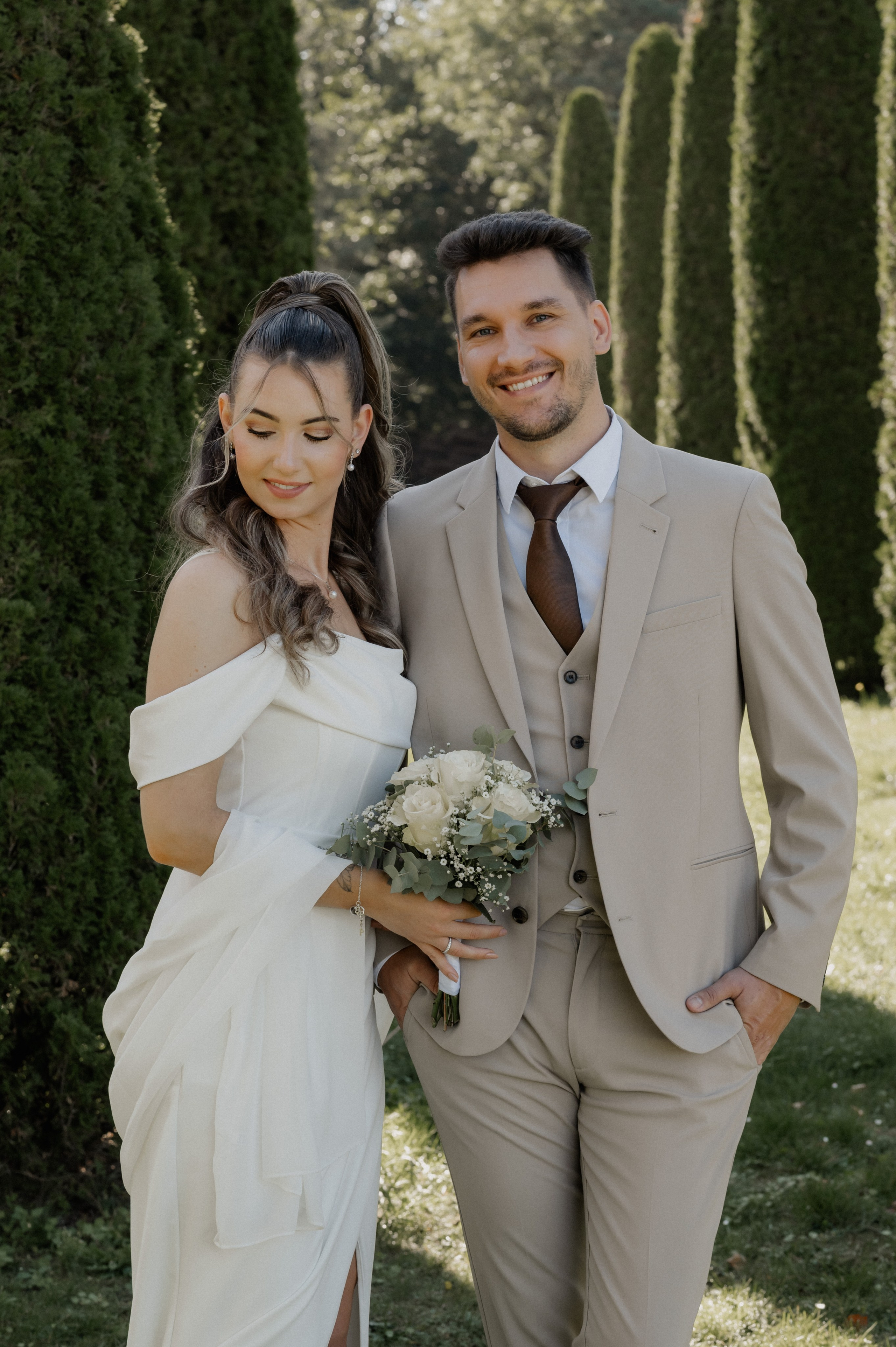 CIVIL WEDDING IN STADTSCHLOSS IN HERRIEDEN. Photographer in Nuremberg Irina Mehnert from Ansbach