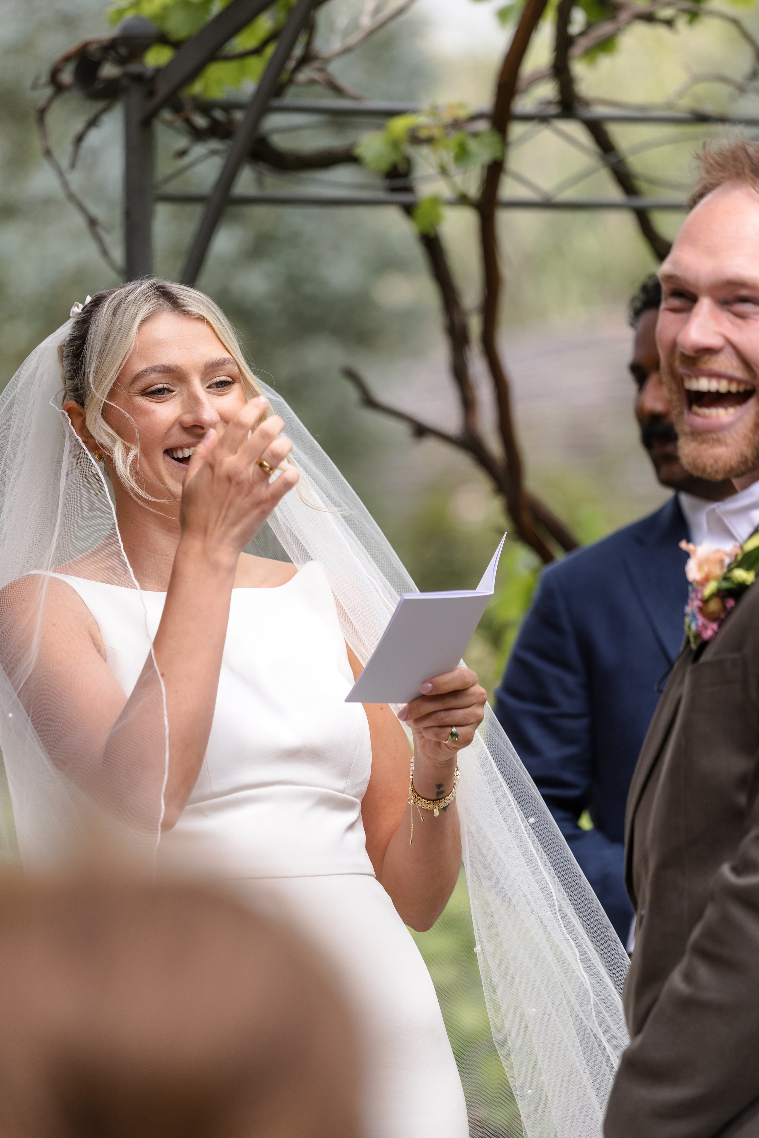 Свадьба в Château Du Puits Es Pratx — яркий день на юге Франции. Евгения Смирнова — фотограф в Тулузе и юго-западной Франции