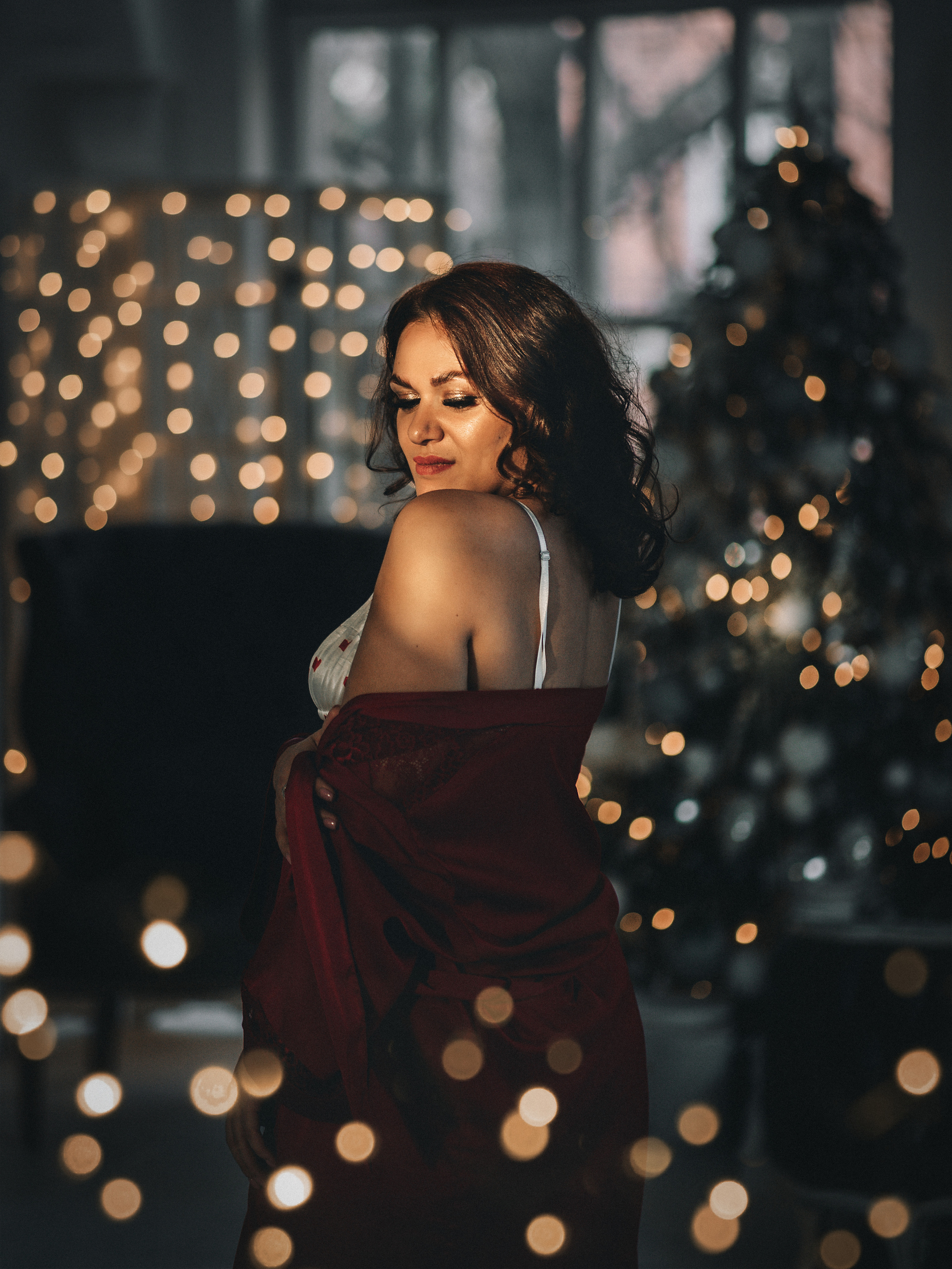 Индивидуальные НГ фотосессии. Женские портреты в Мадриде — естественная красота и свет | Anna Maruleva