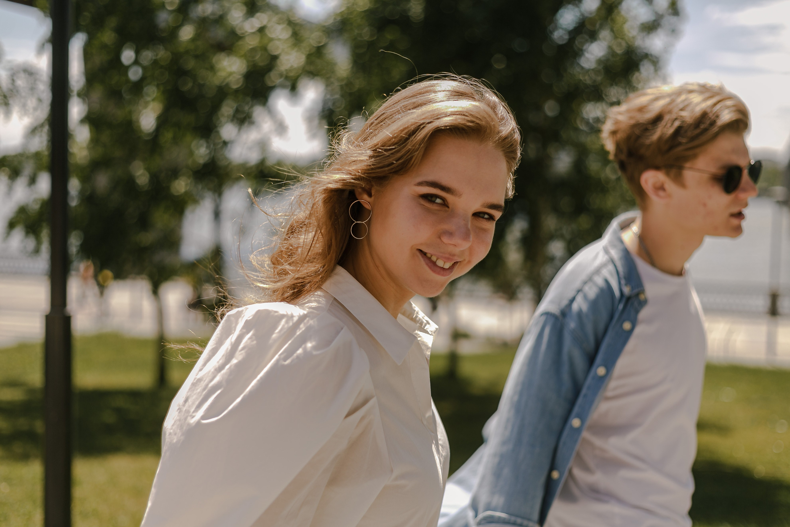 Camina por el terraplén. Fotógrafo de retrato, familia y reportajes en Valencia | España | Europa Vitalii Lumier