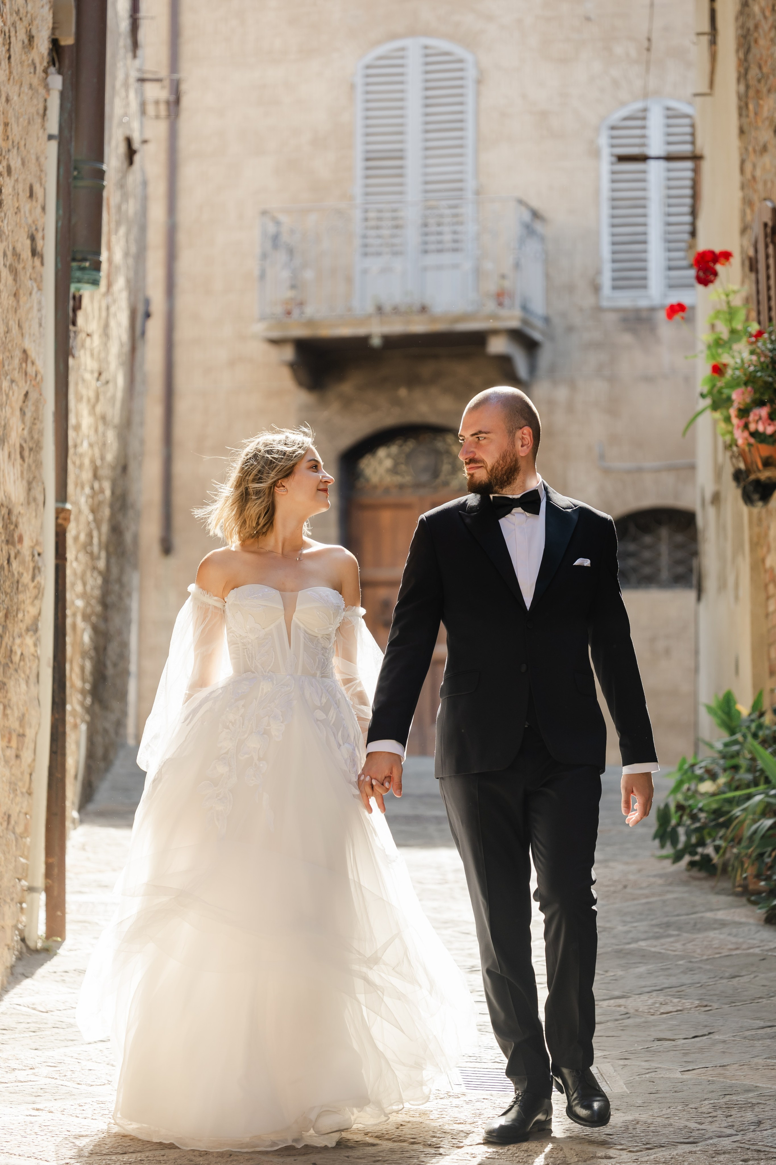 destination weddings in Italy, cinematic wedding photography in the Dolomites, romantic weddings in Tuscany, wedding videography in Mallorca, elopement photography in Spain, stylish weddings by NOR Weddings, Lake Como wedding photographer, Venice destination wedding videographer, fotograf nunta in Romania, videograf nunta stil documentar, nunta în Dolomiți Italia, fotografie de nuntă în Toscana, nuntă elegantă în Mallorca, elopement romantic în Italia, decor de nuntă colorat în România, bridal portraits in Lake Como, wedding ceremony at sunset in Spain, natural light wedding photography, emotional wedding moments captured in Venice, artistic wedding visuals NOR Weddings