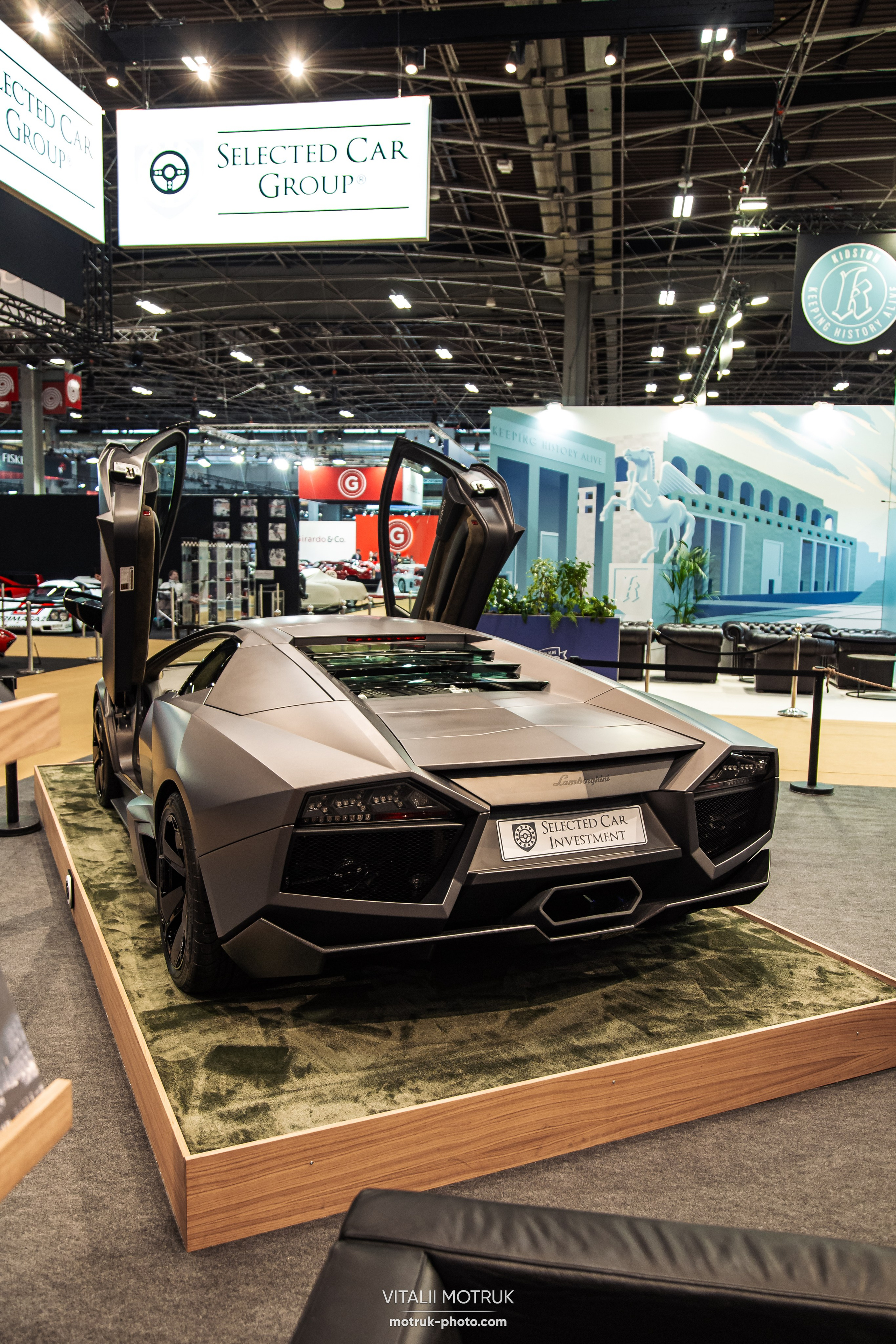 Retromobile 2023. Photographer in Paris — Vitalii Motruk