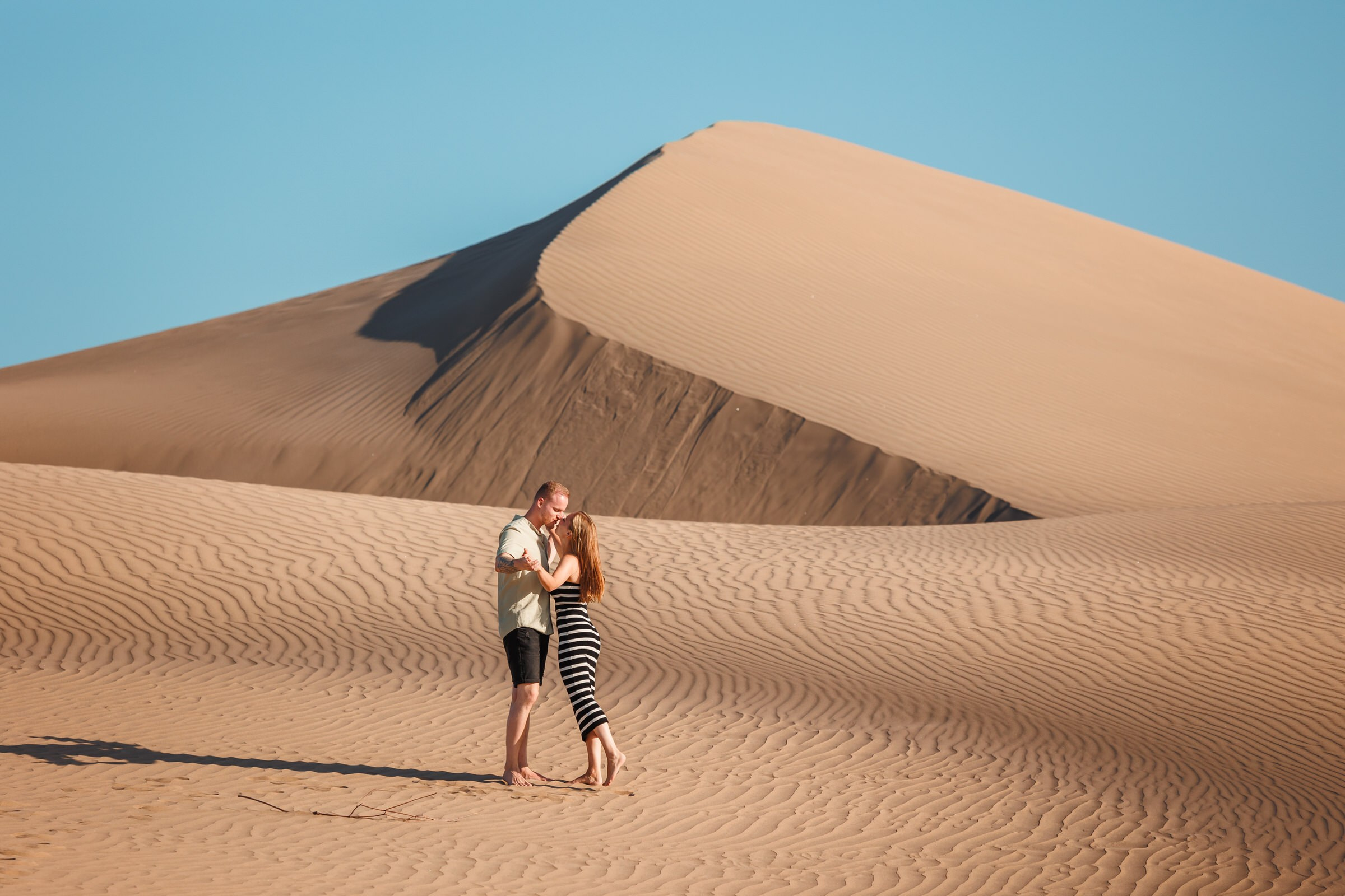 Special Energizing Couple Photoshoot in Dunas Maspalomas