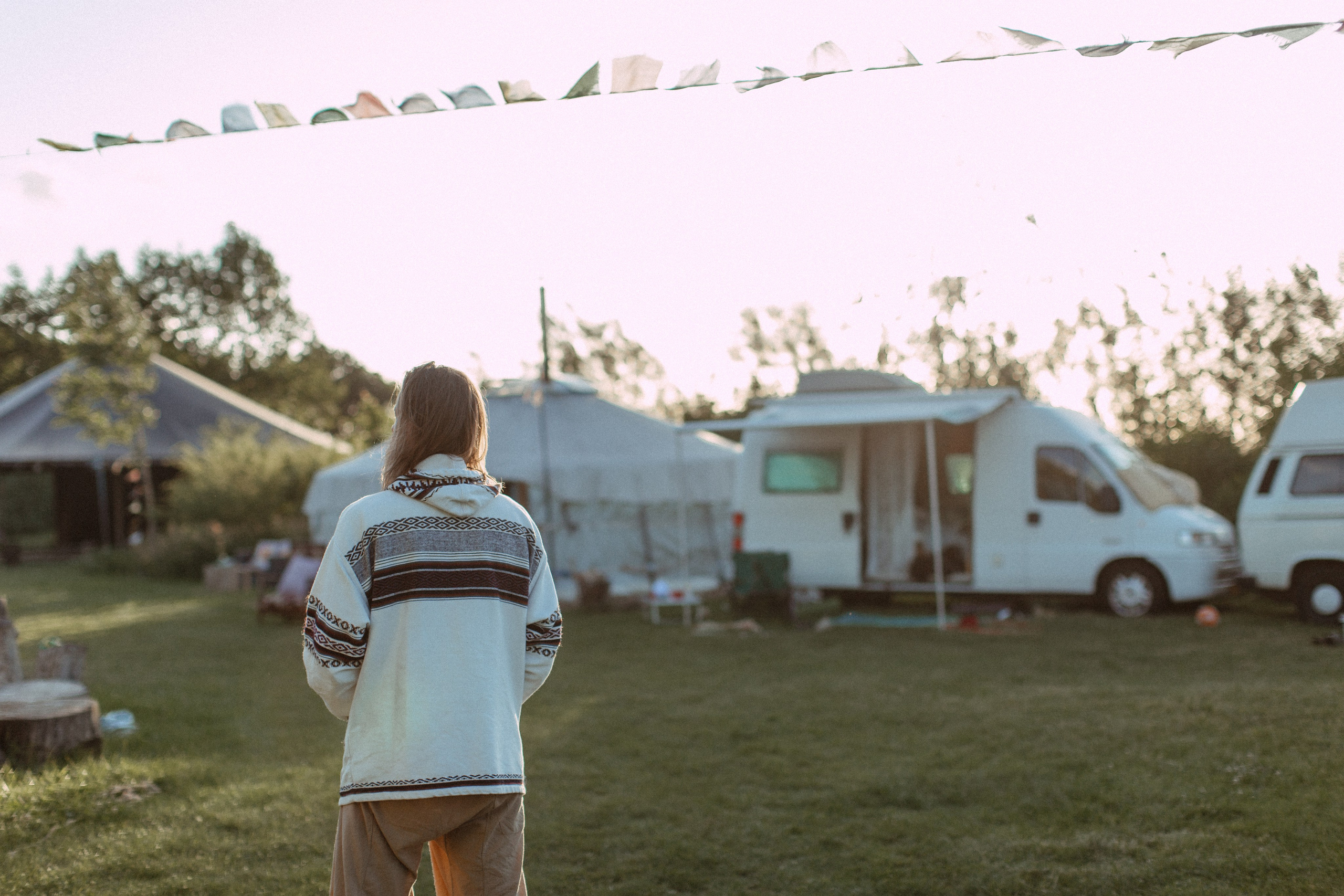 High vibes retreat reportage. True self