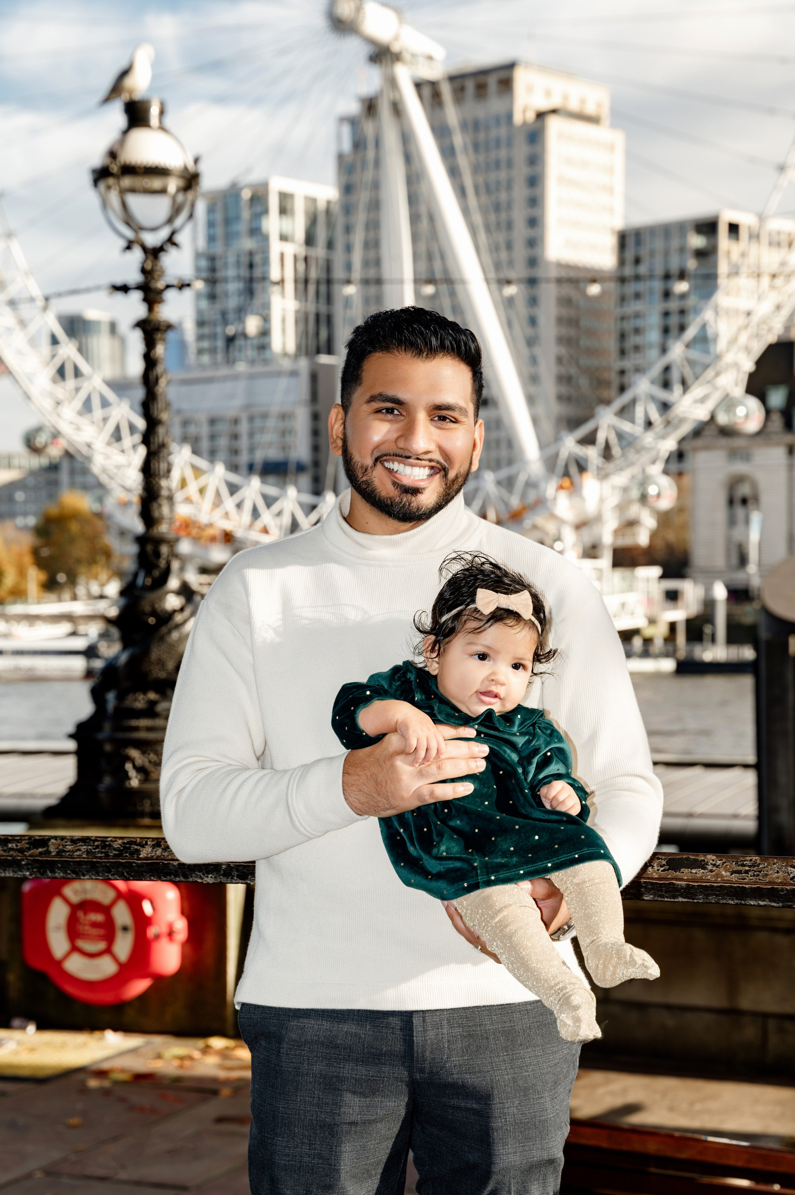 Westminster Kevin&Trisha with baby. FAMILY AND WEDDING PHOTOGRAPHER IN LONDON MARINA RIVA