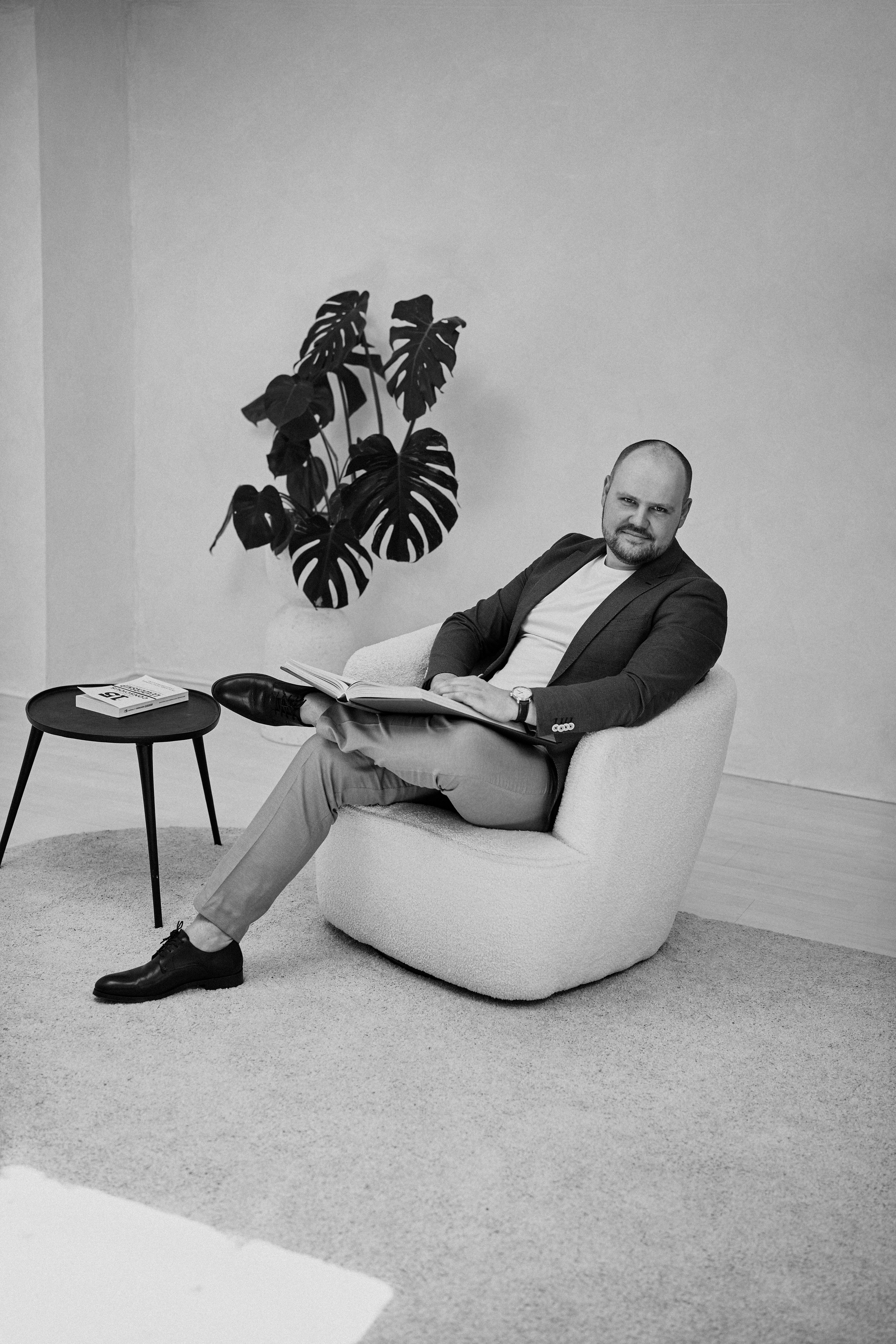 Денис. Бизнес портрет. Фотограф в Барселоне Жанна Захарченко