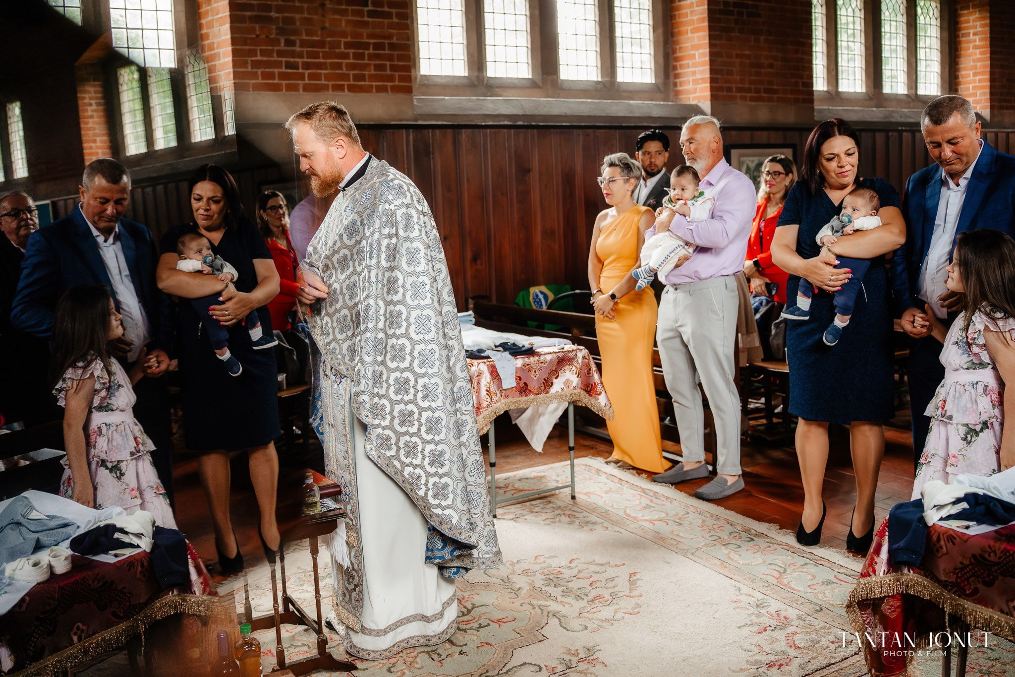 Amintiri de Neuitat la Botez - Ionut Tantan Foto & Film. TANTAN IONUT FOTO & FILM