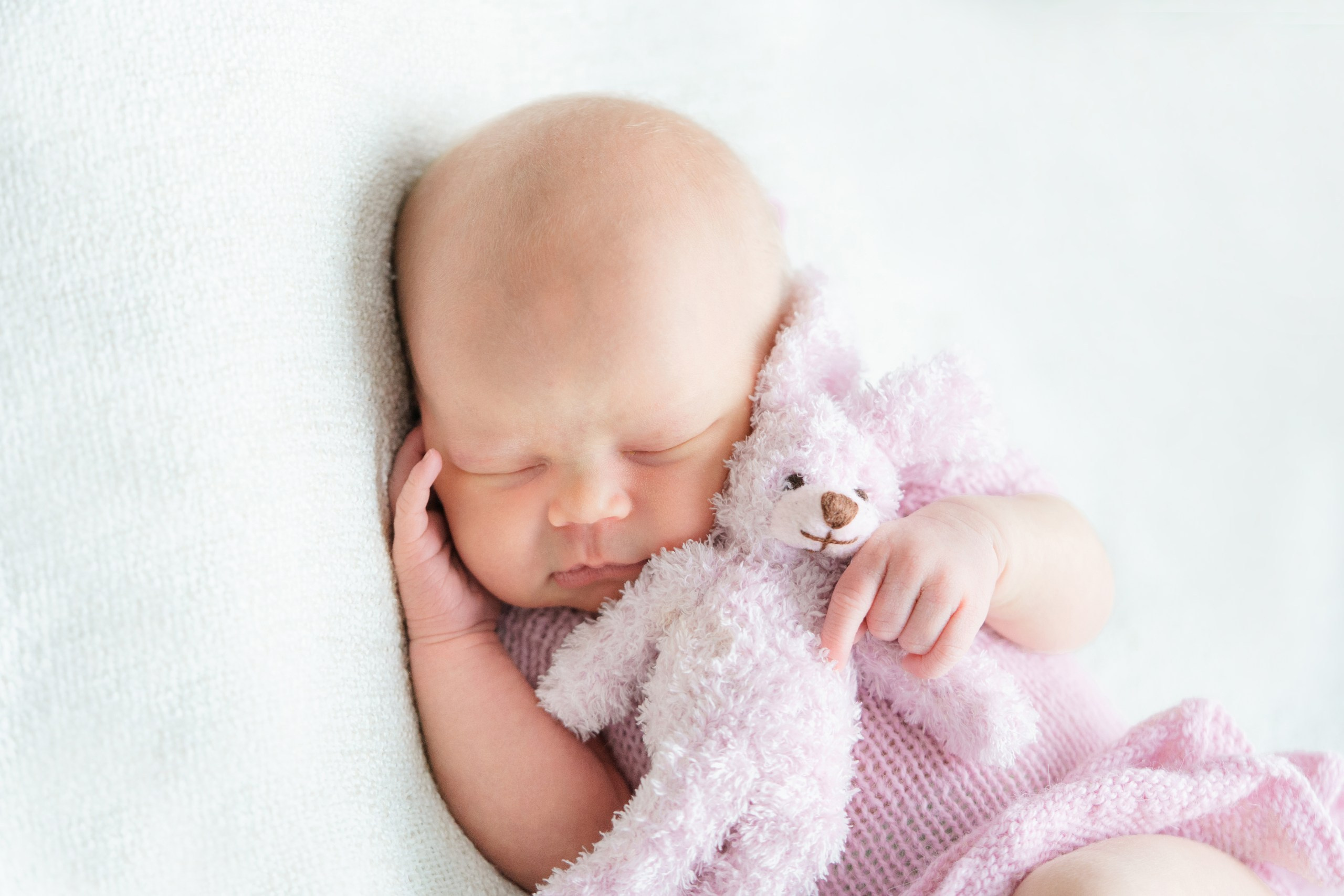 Vastasyntyneen tytön kuvaus Vantaalla