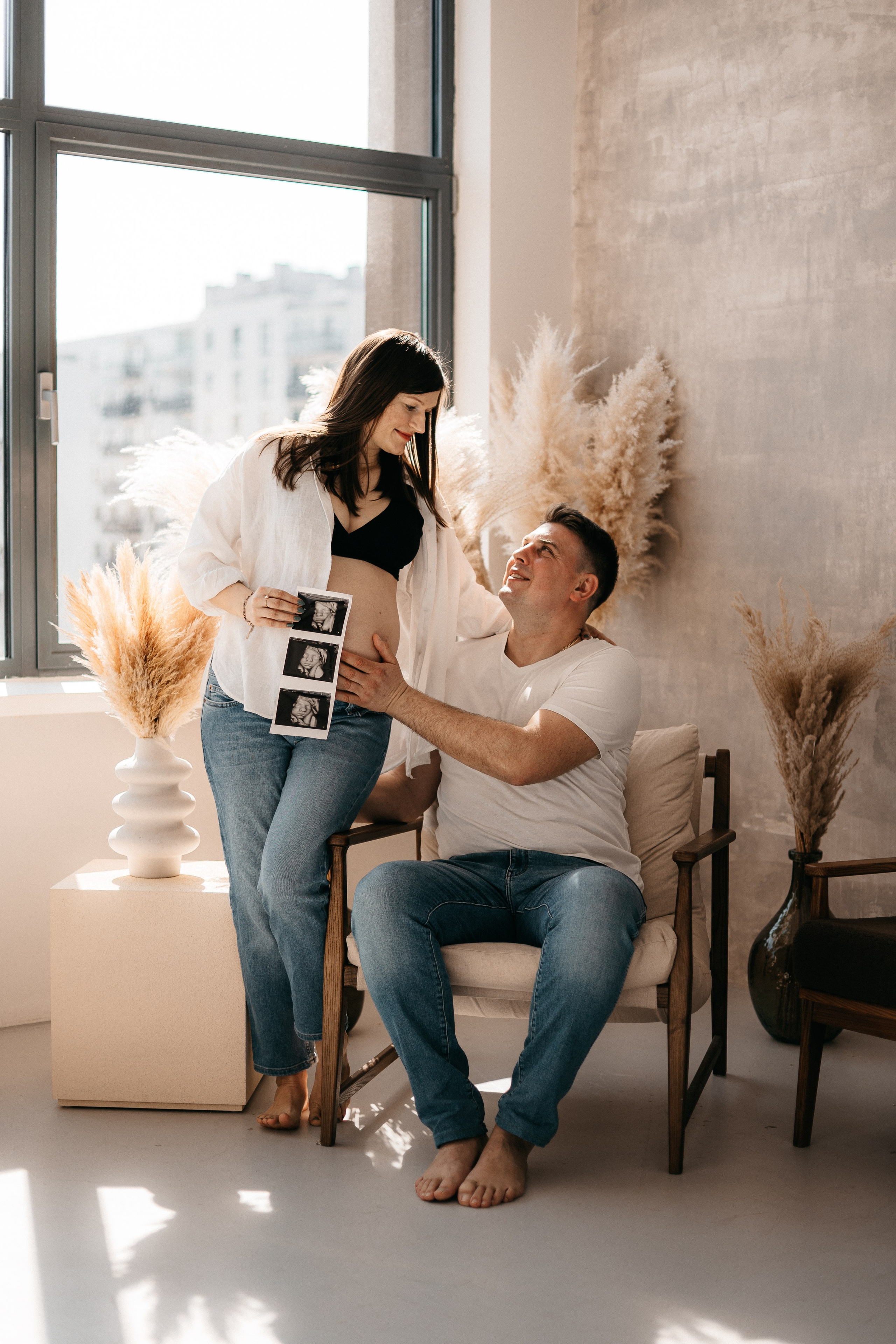 Pełna emocji fotografia sesja ciążowa lifestyle | Natalia Malinowska Fotografia | Augustów Warszawa. Natalia Malinowska Fotografia | Fotograf ślubny i rodzinny Augustów Warszawa