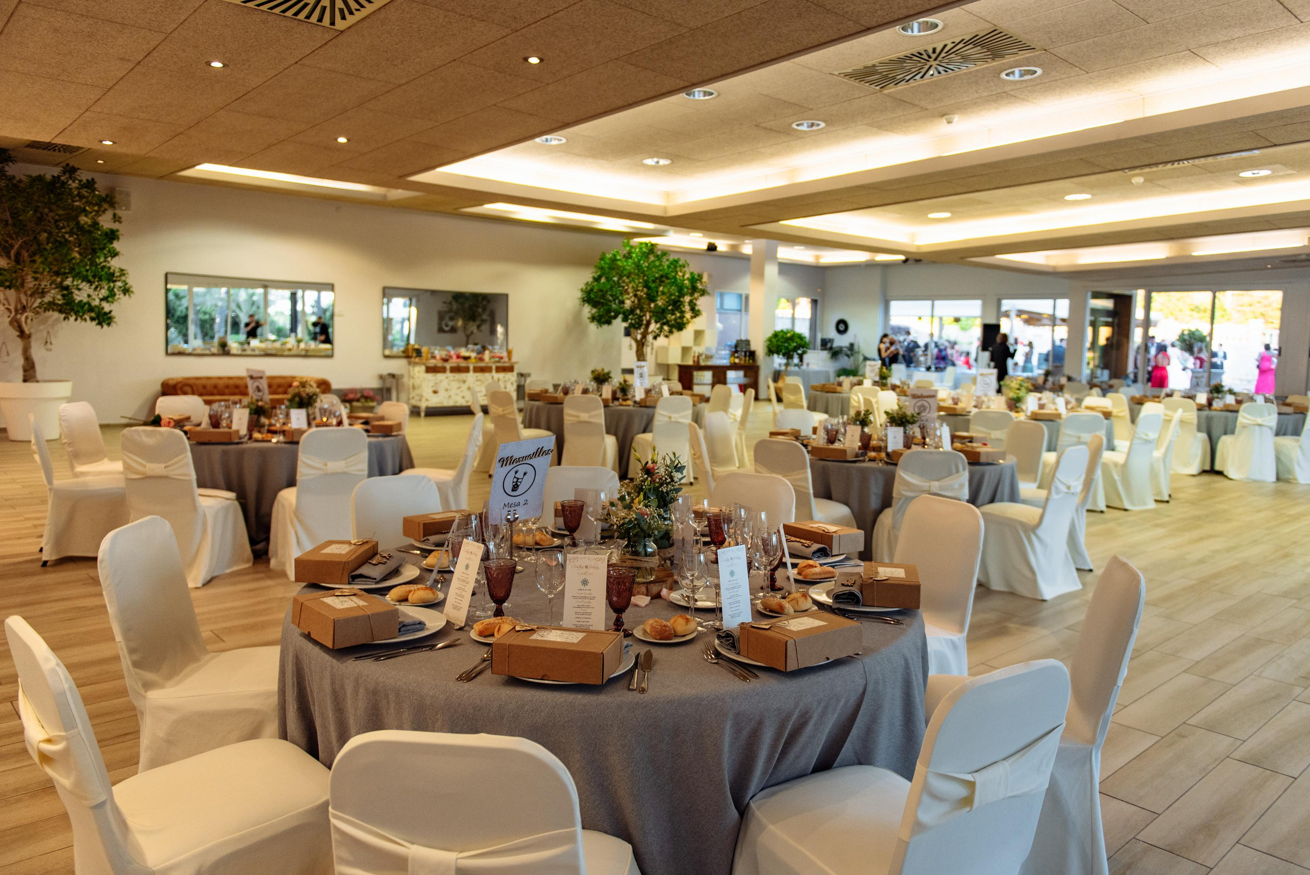 Cristina & Johann. Professional photography services in Barcelona by Ekaterina Gasanova