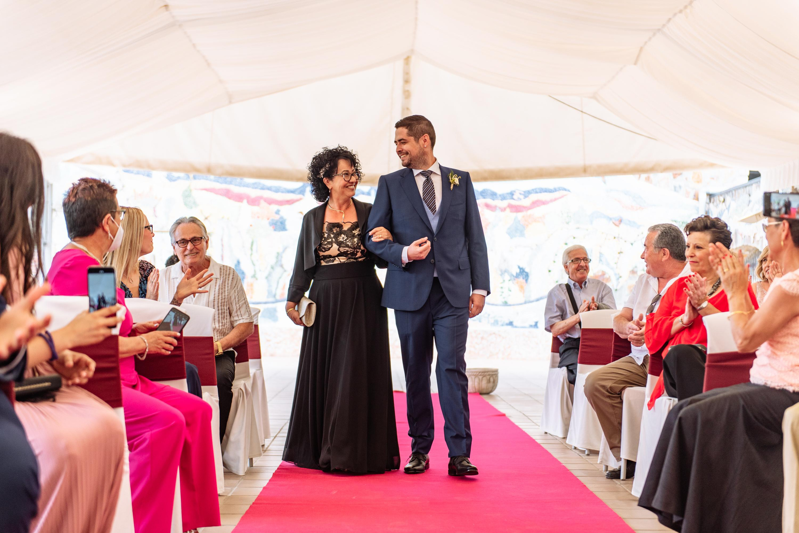 Sandra & Carlos. Professional photography services in Barcelona by Ekaterina Gasanova