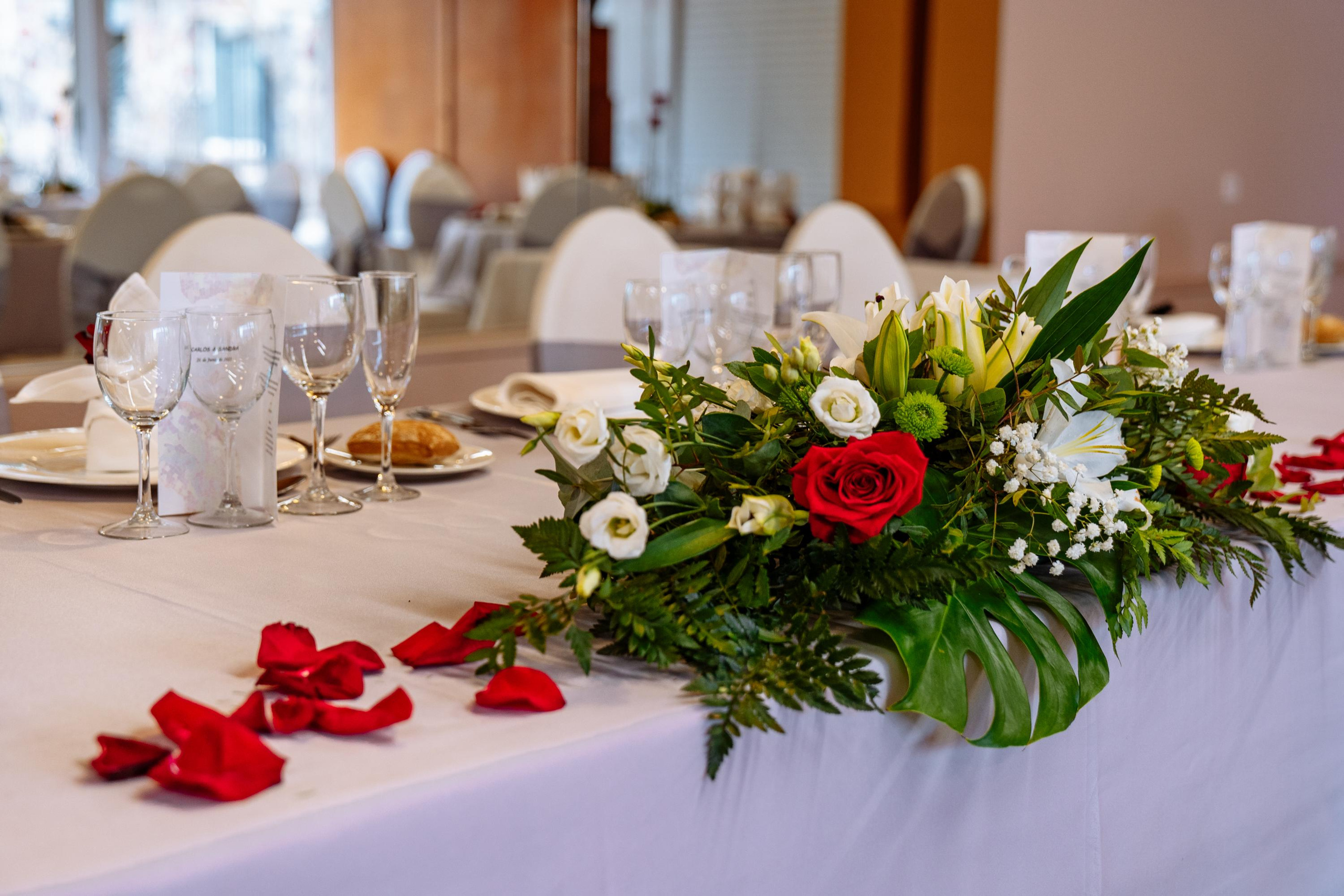 Sandra & Carlos. Professional photography services in Barcelona by Ekaterina Gasanova