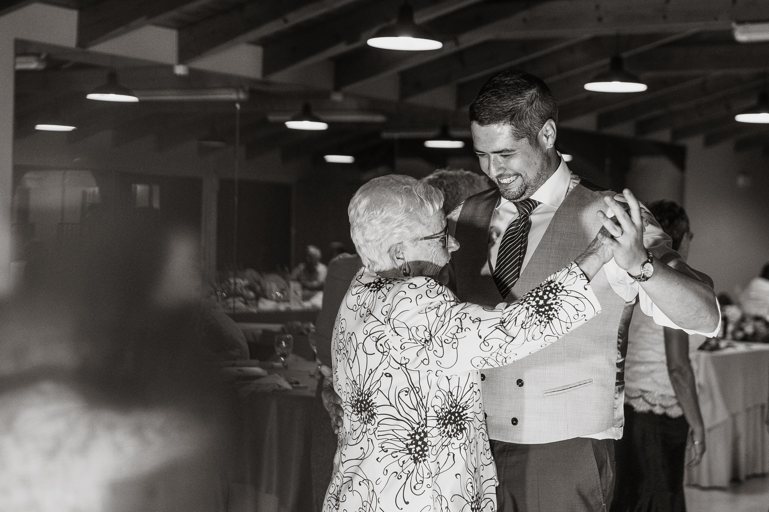 Sandra & Carlos. Professional photography services in Barcelona by Ekaterina Gasanova