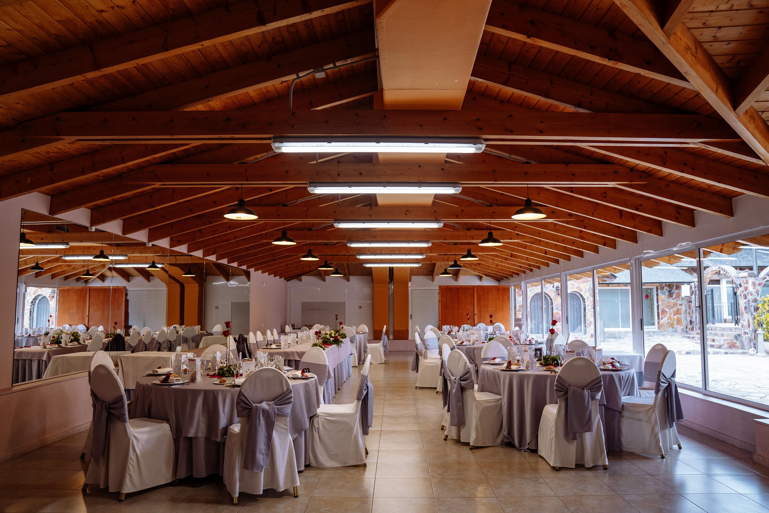 Sandra & Carlos. Professional photography services in Barcelona by Ekaterina Gasanova