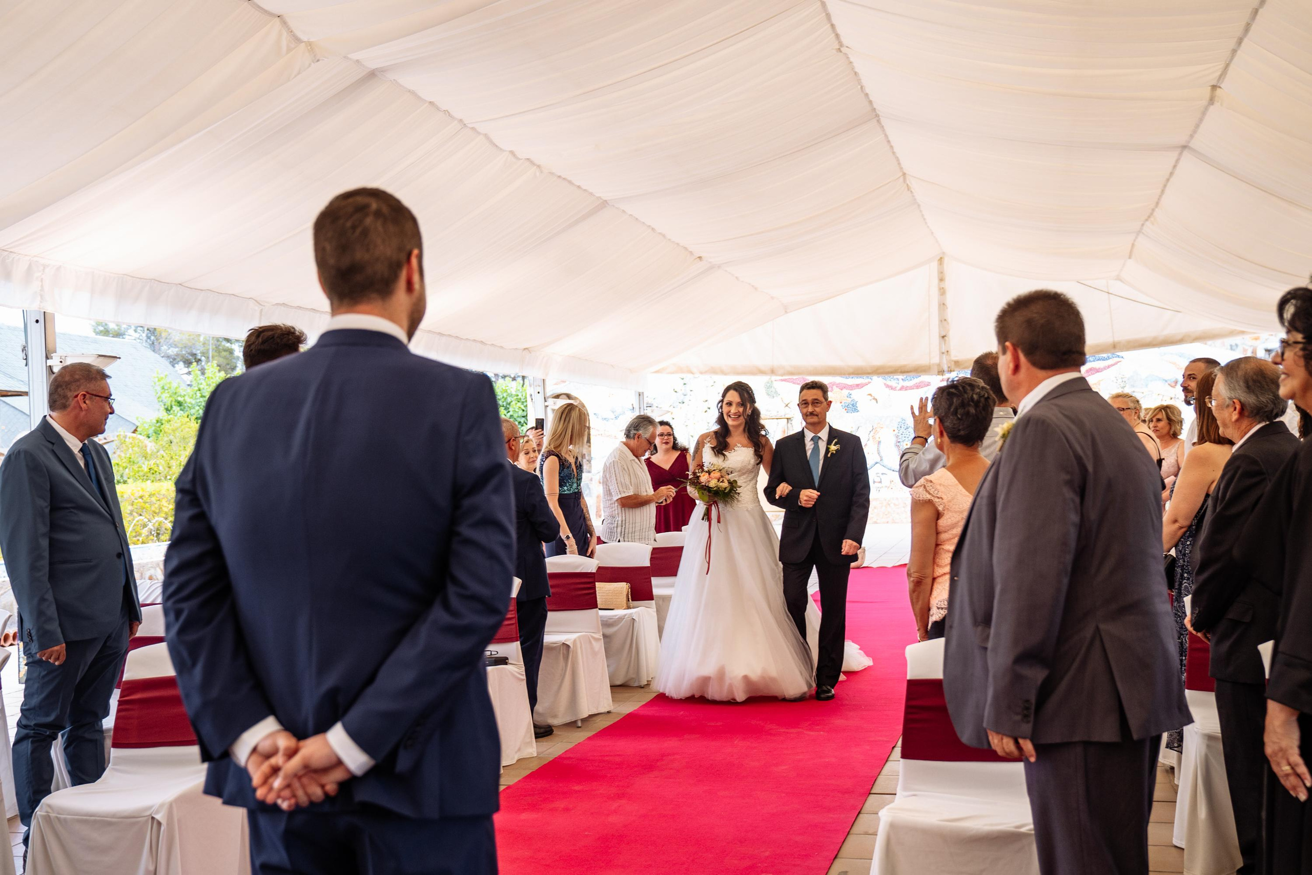 Sandra & Carlos. Professional photography services in Barcelona by Ekaterina Gasanova