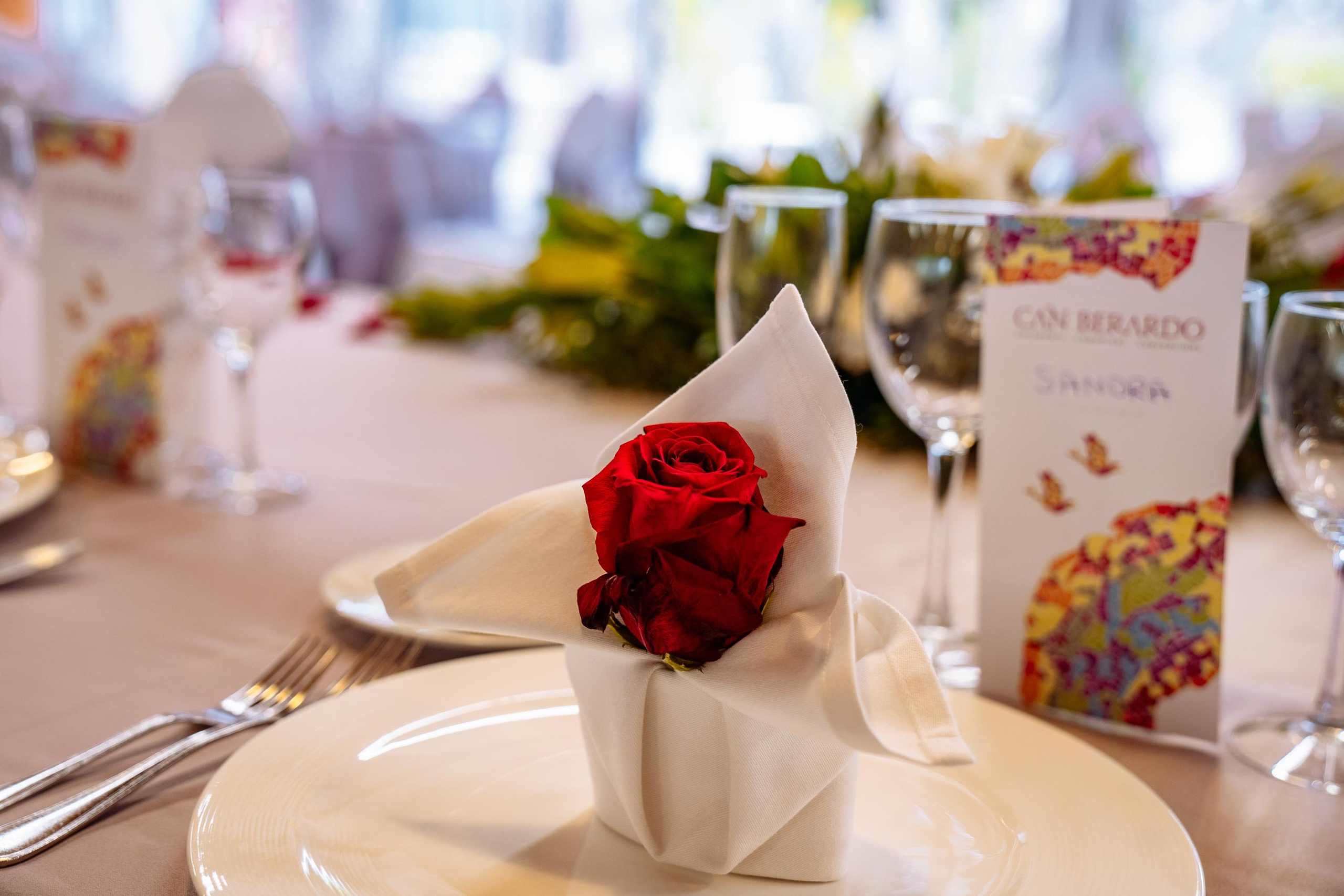 Sandra & Carlos. Professional photography services in Barcelona by Ekaterina Gasanova