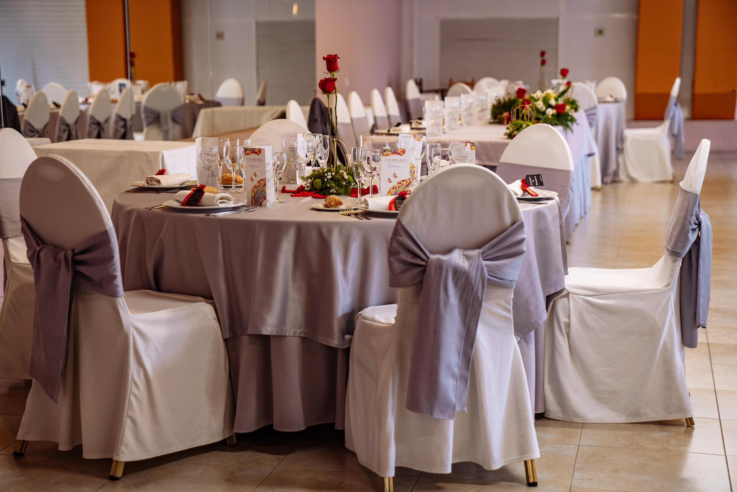 Sandra & Carlos. Professional photography services in Barcelona by Ekaterina Gasanova