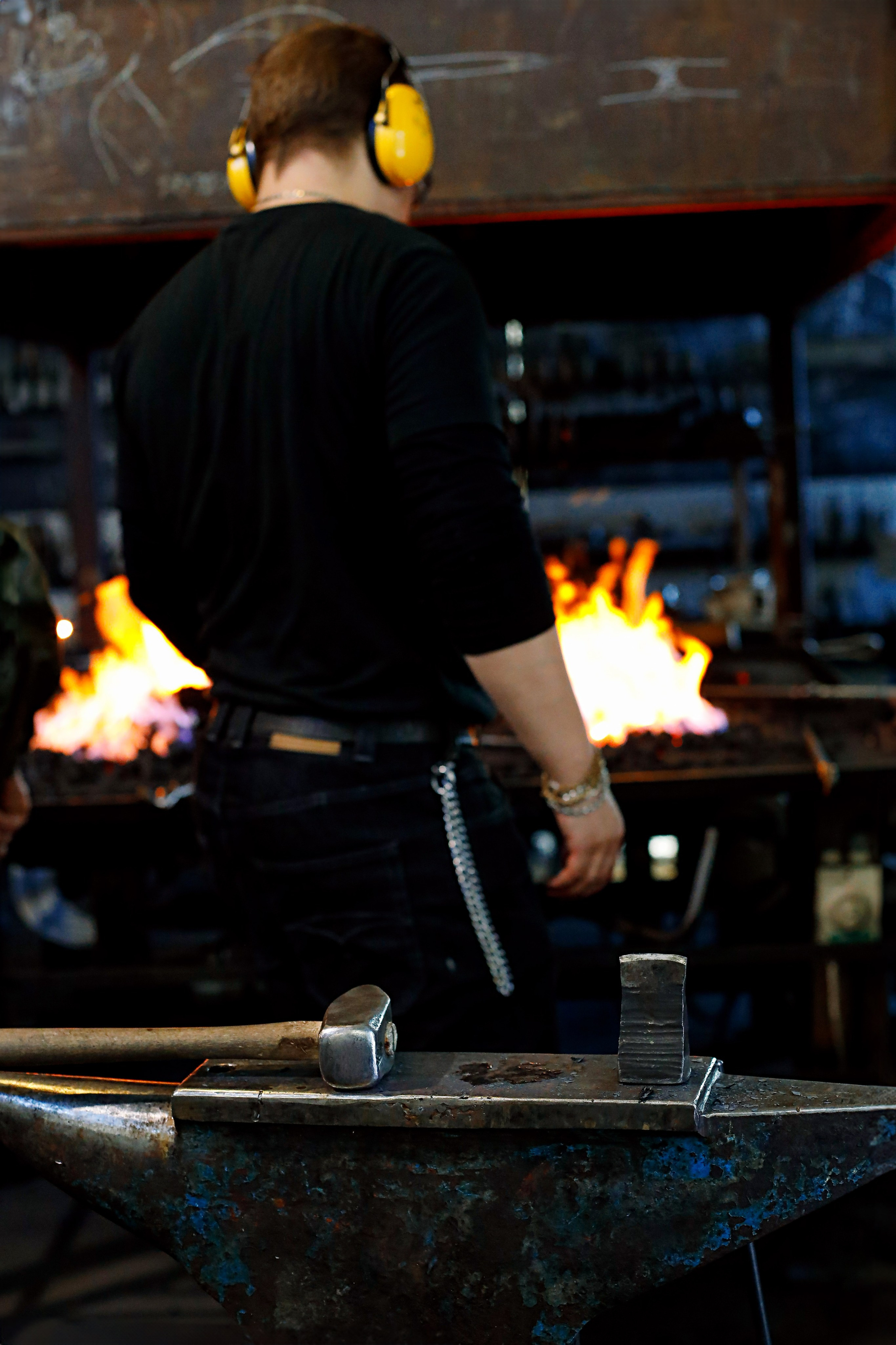 Metalli- ala. Ekaterina Mansur, muotokuvafotografi Suomessa (Helsingissä ja Uudellam