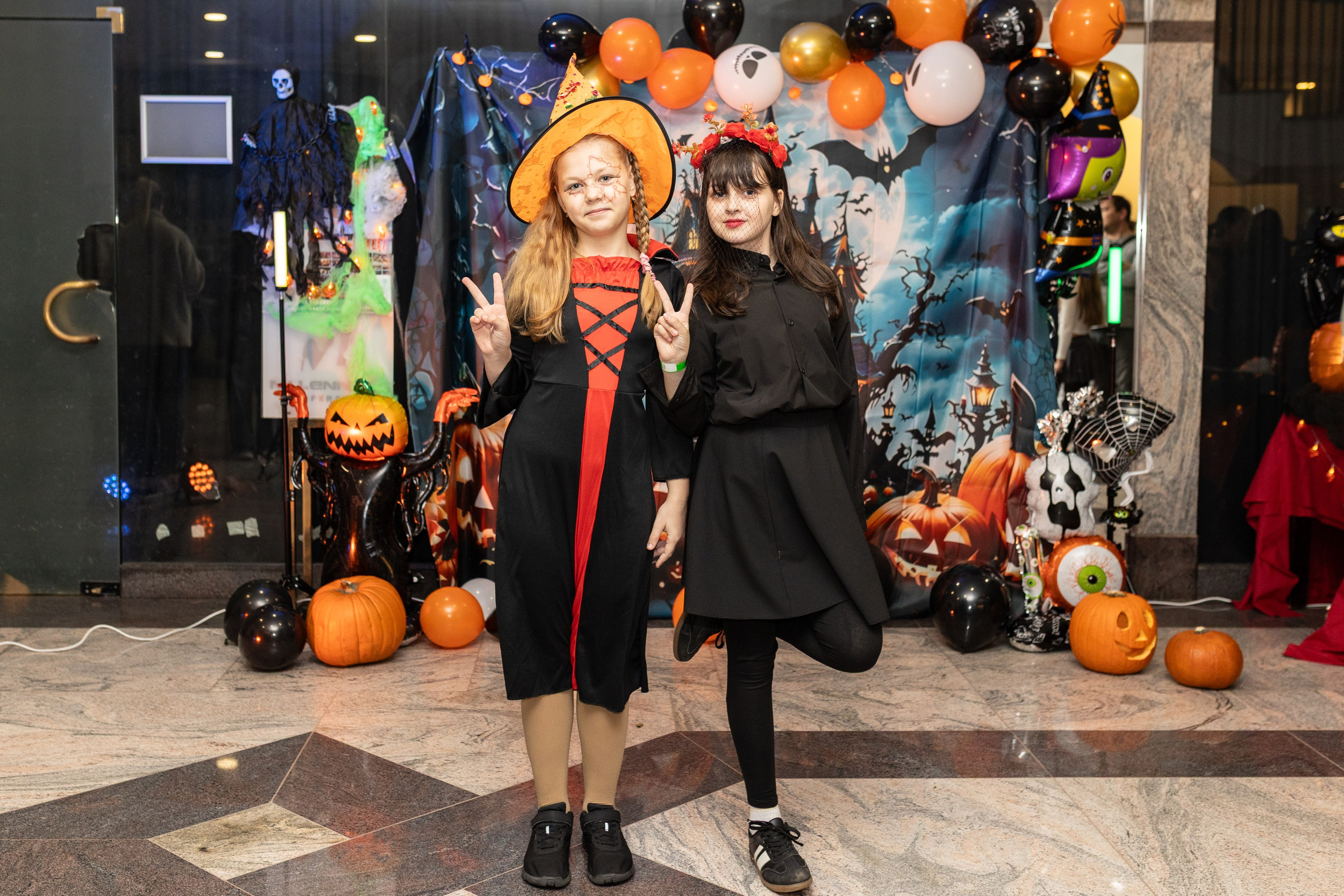 Leo dance studio Helloween 2025. Семейный и детский фотограф в Варшаве Мила Бобровская