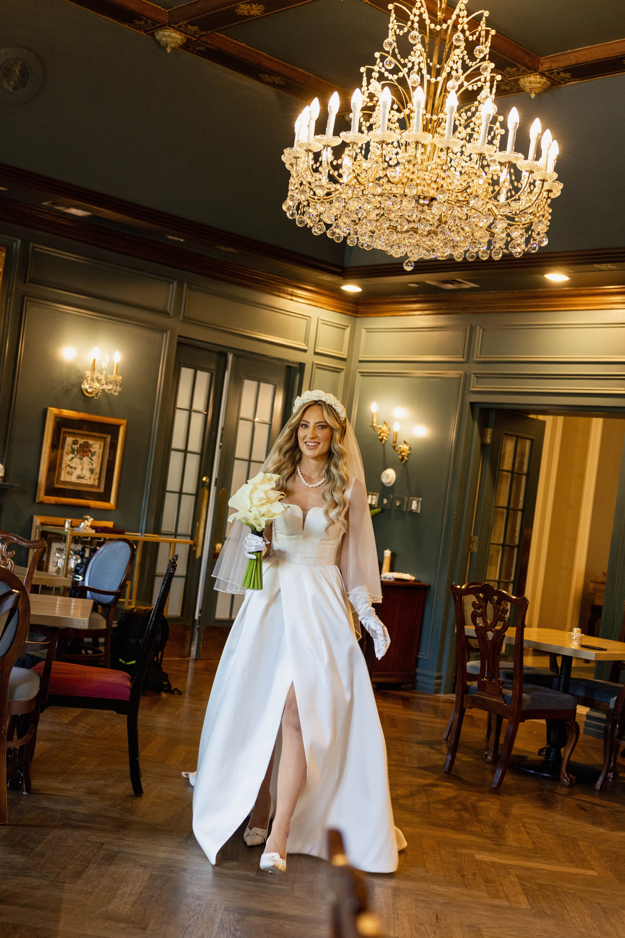 Elegant & Timeless Wedding Photography at Hotel Saskatchewan. Wedding photography and videography in Regina, Saskatchewan