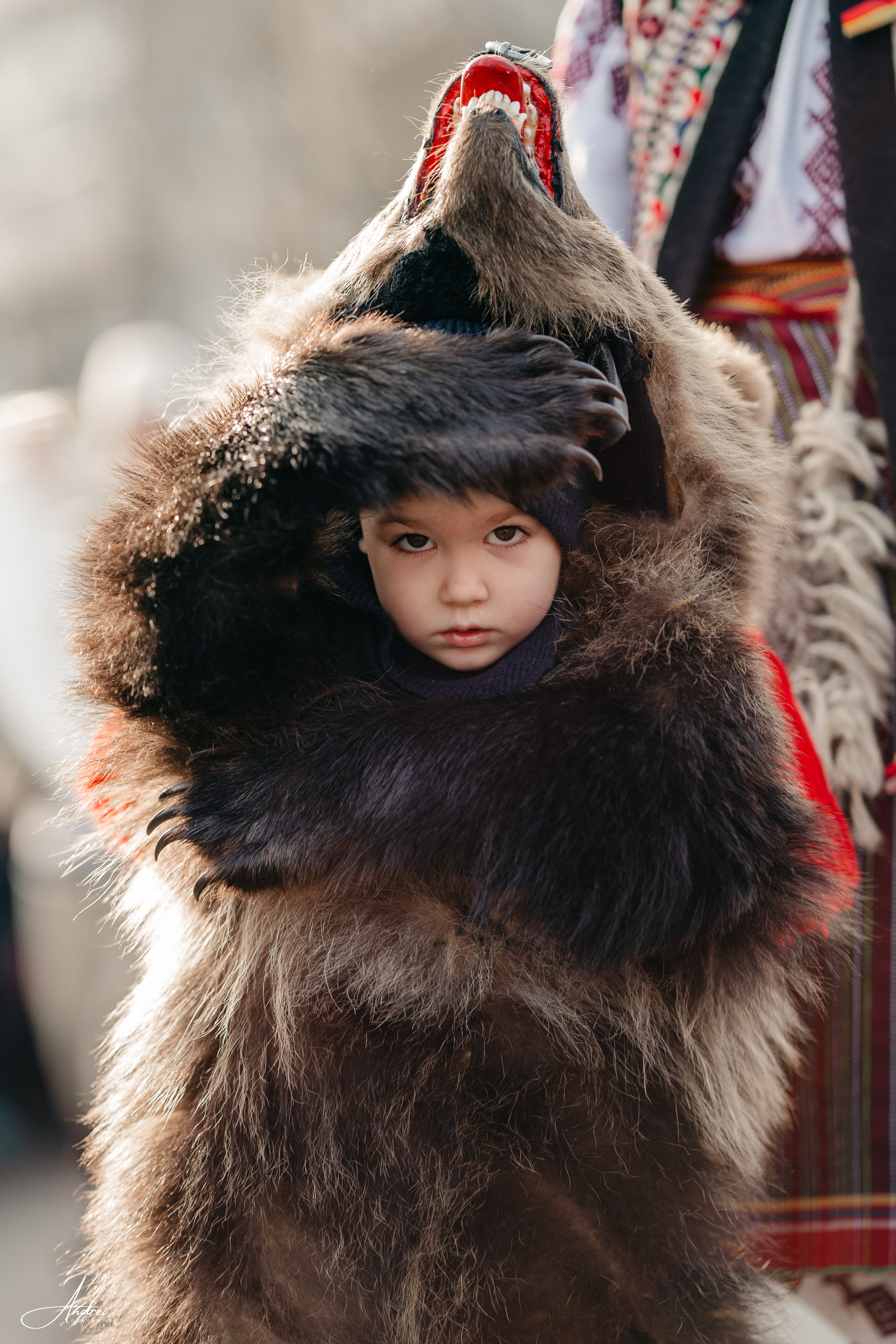 Ediția a XXVII-a a Festivalului de Datini și Obiceiuri Strămoșești Comănești. Raw Studio. Fotograful tau de nunta!