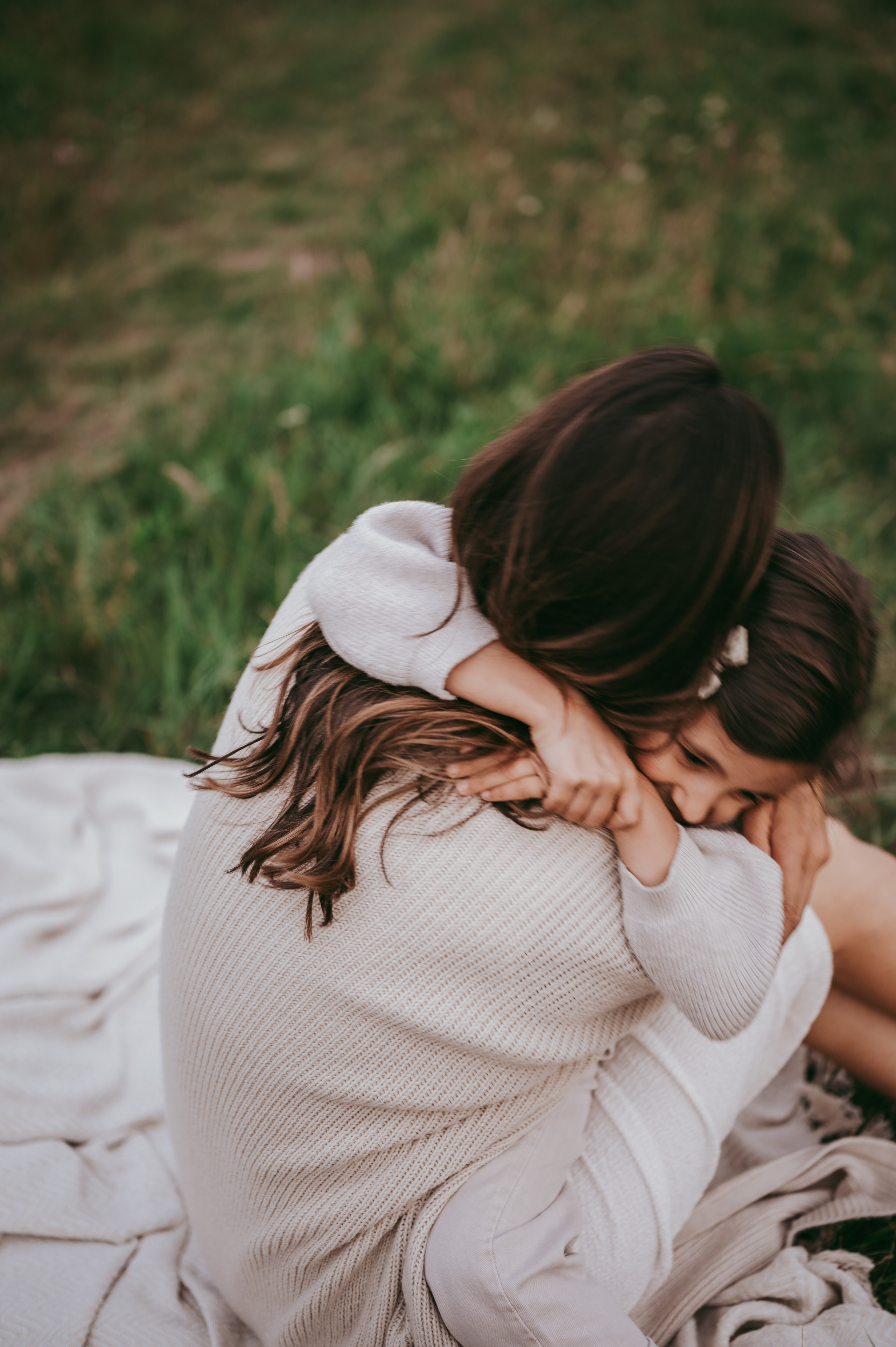 Bojana i Srna / mammy and me photosession. Deciji i porodicni fotograf u Beogradu Oksana Skendzic