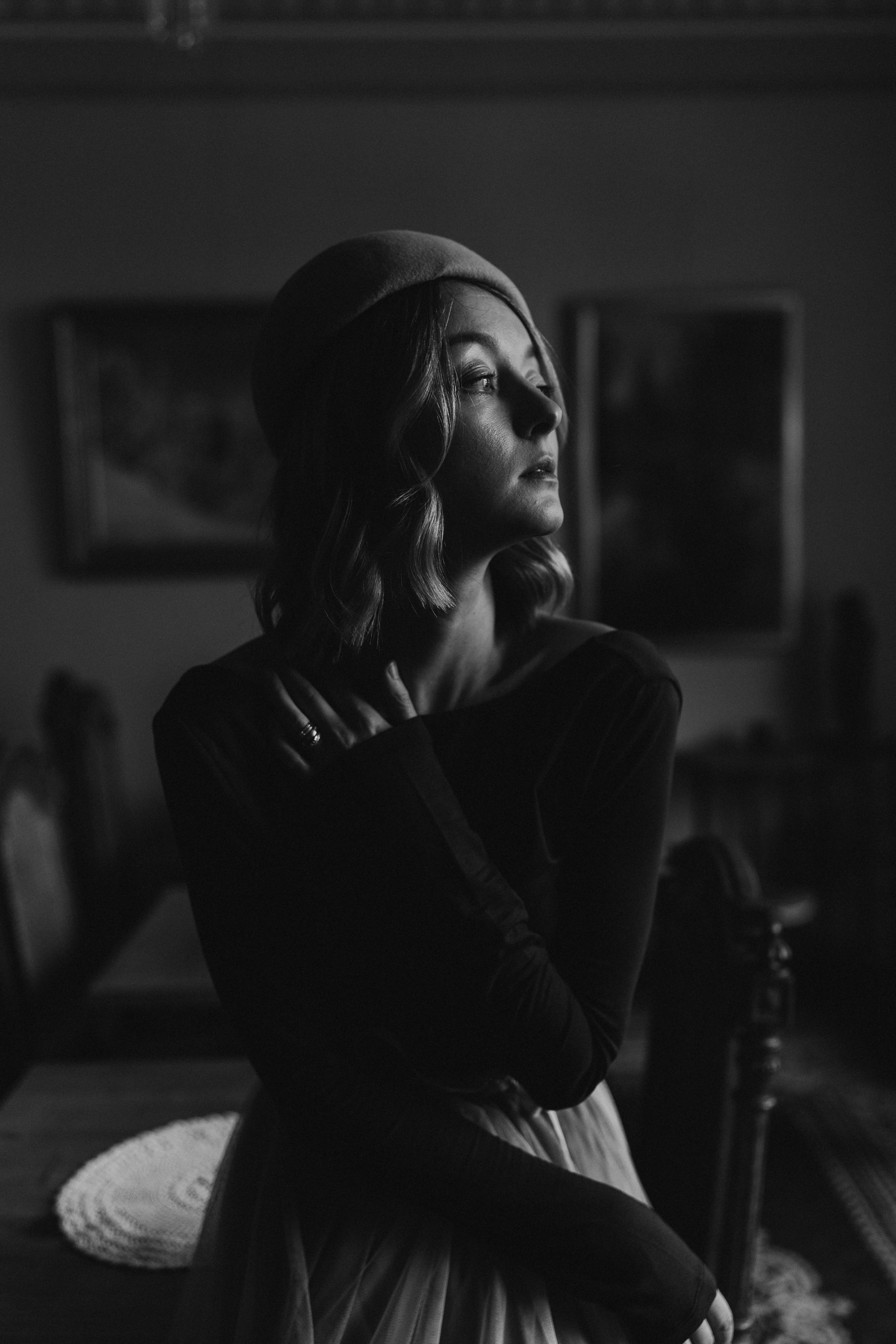 Woman phoshoot. Wedding and portrait photographer in Helsinki Vickan O