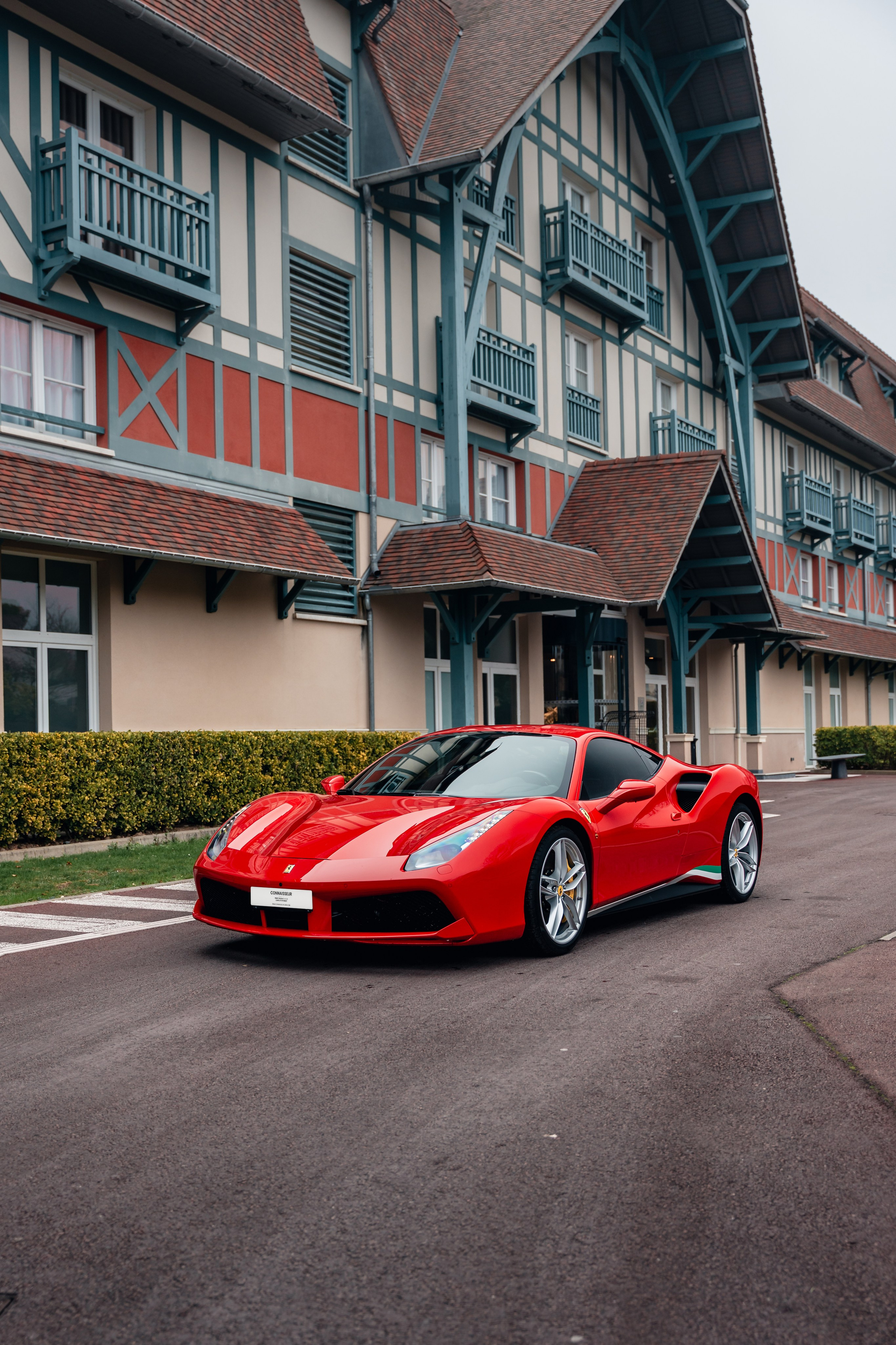 Ferrari 488 GTB. Photographe de voitures à Paris — Vitalii Motruk