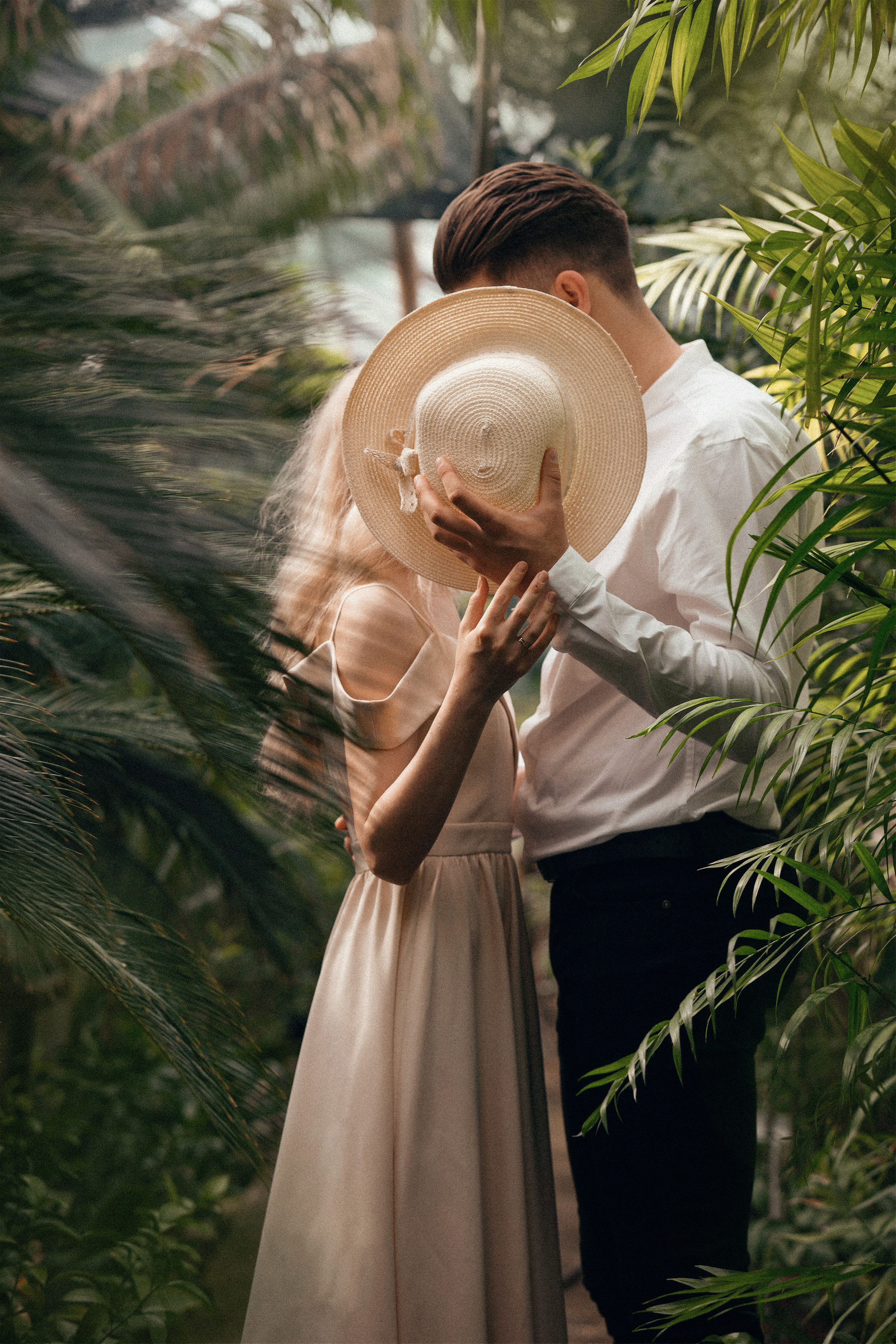 Ira & Dima. Portrait Photographer in Berlin Daria Doch Schwangerschaftsfotos