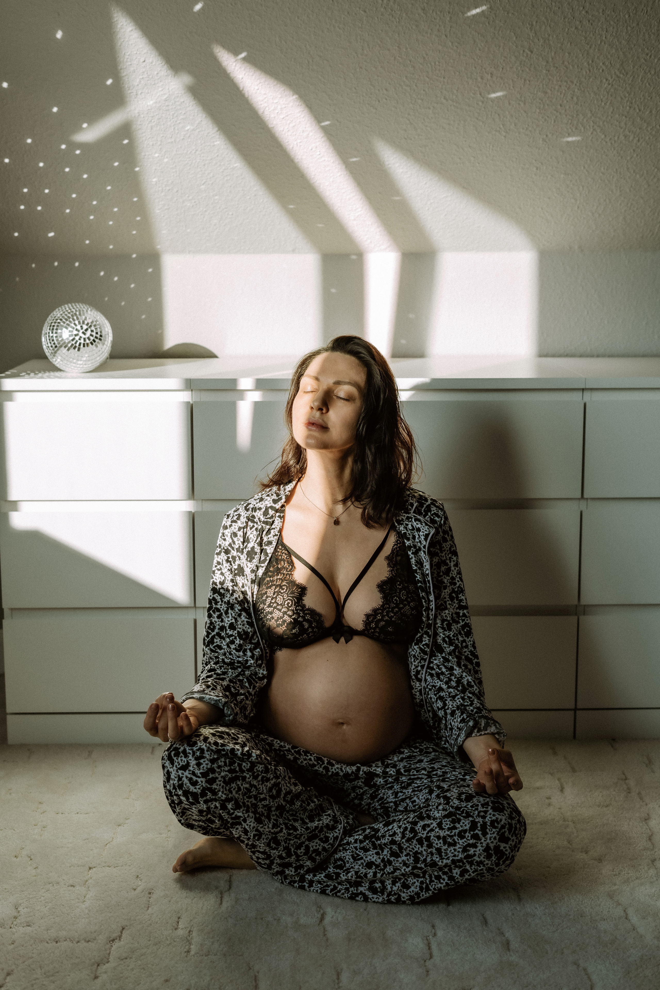 NatalYa. Portrait Photographer in Berlin Daria Doch Schwangerschaftsfotos