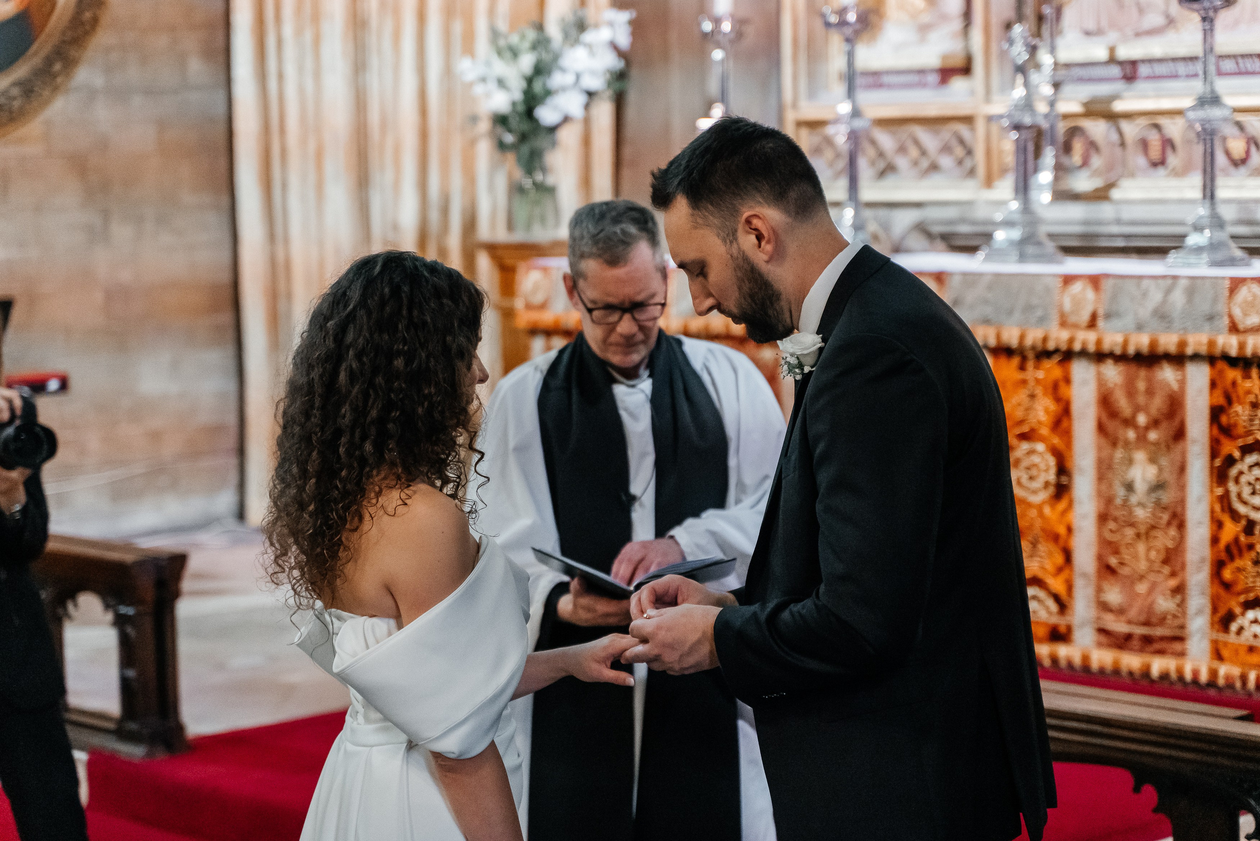 Wedding ceremony at The Lower chapel in Eton, Wedding in Eton, wedding photographer in Eton, wedding photographer in Eton