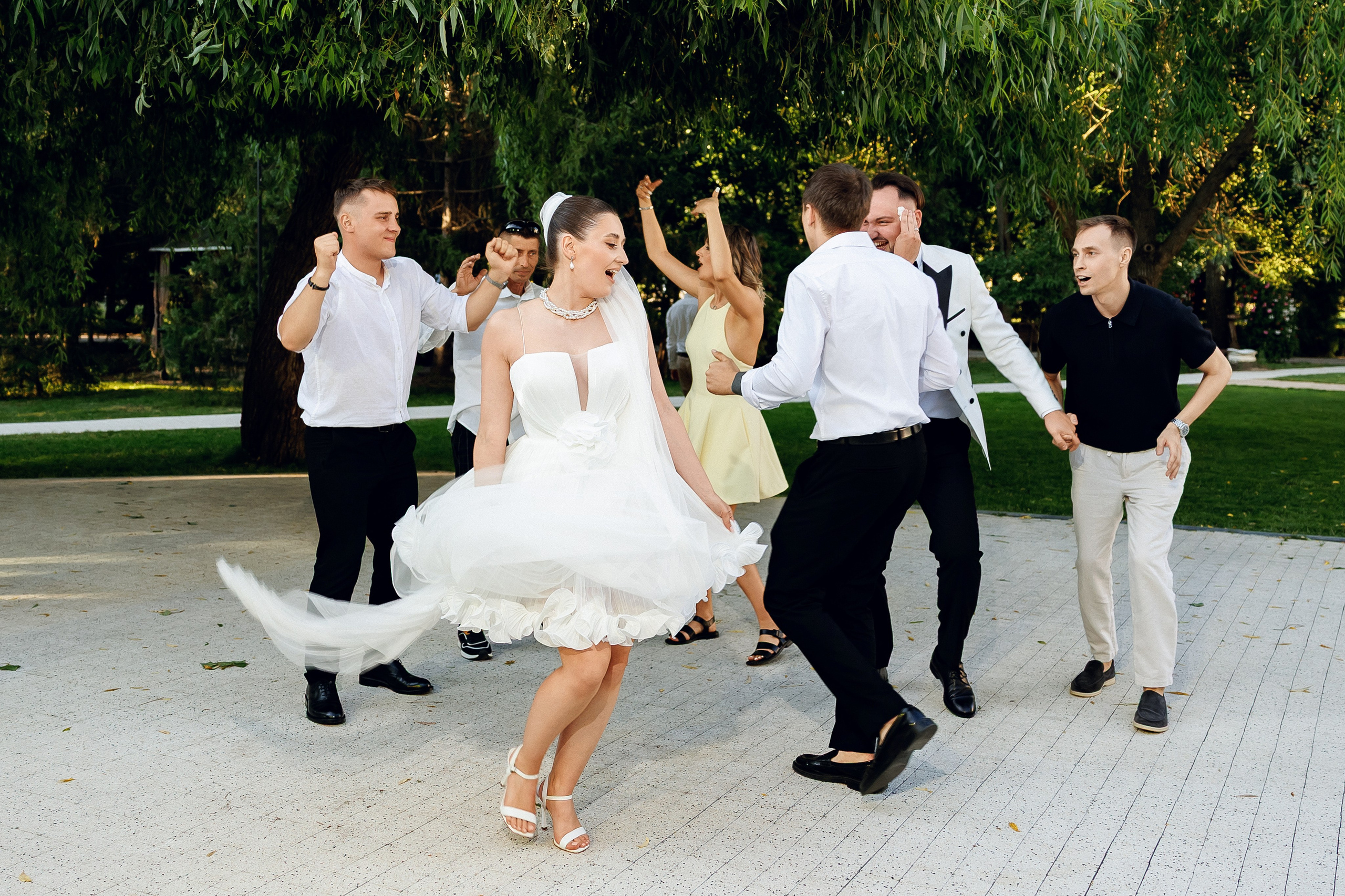 Florin & Corina — Complexul Turistic Costesti — Wedding Day. Servicii Foto și Video 067188353