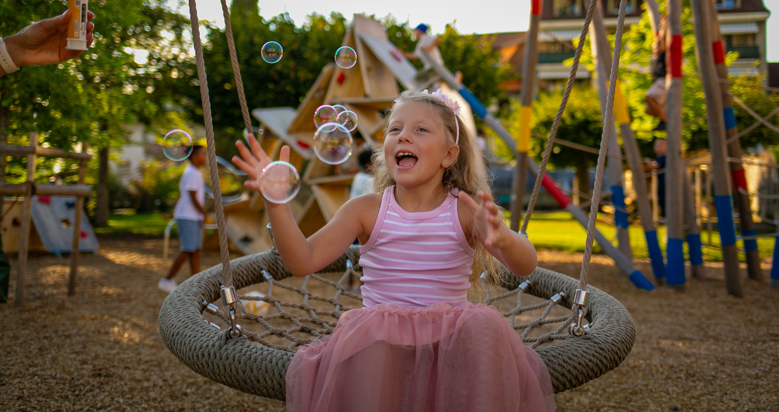 Sofi & Olga. Portret photographer in Switzerland Artur Magpie