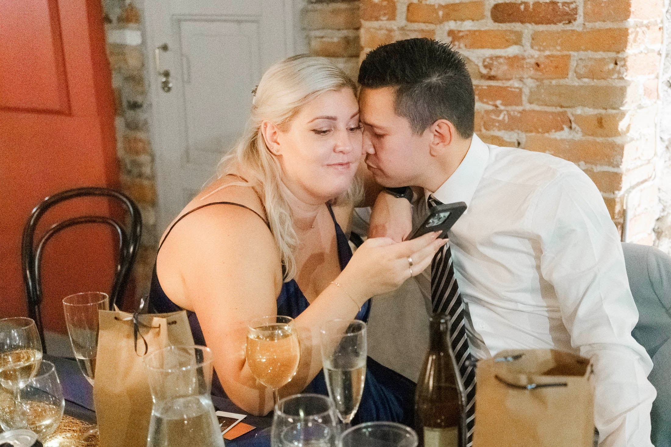 S&J, hääkuvaus Porvoon Tuomiokirkko ja Levinin kellari