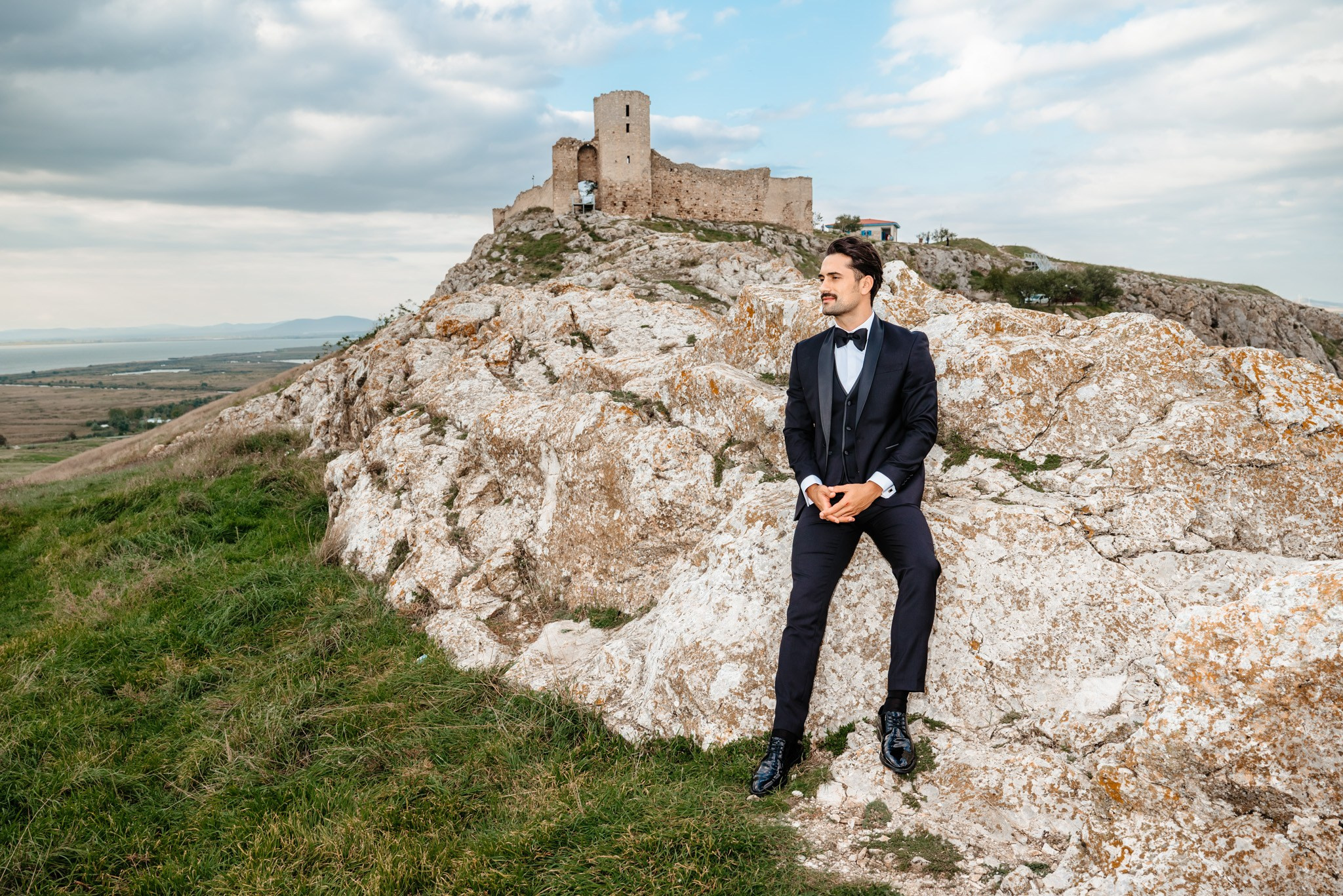 Alexandra & Robert. Www.besttalesstudio.com