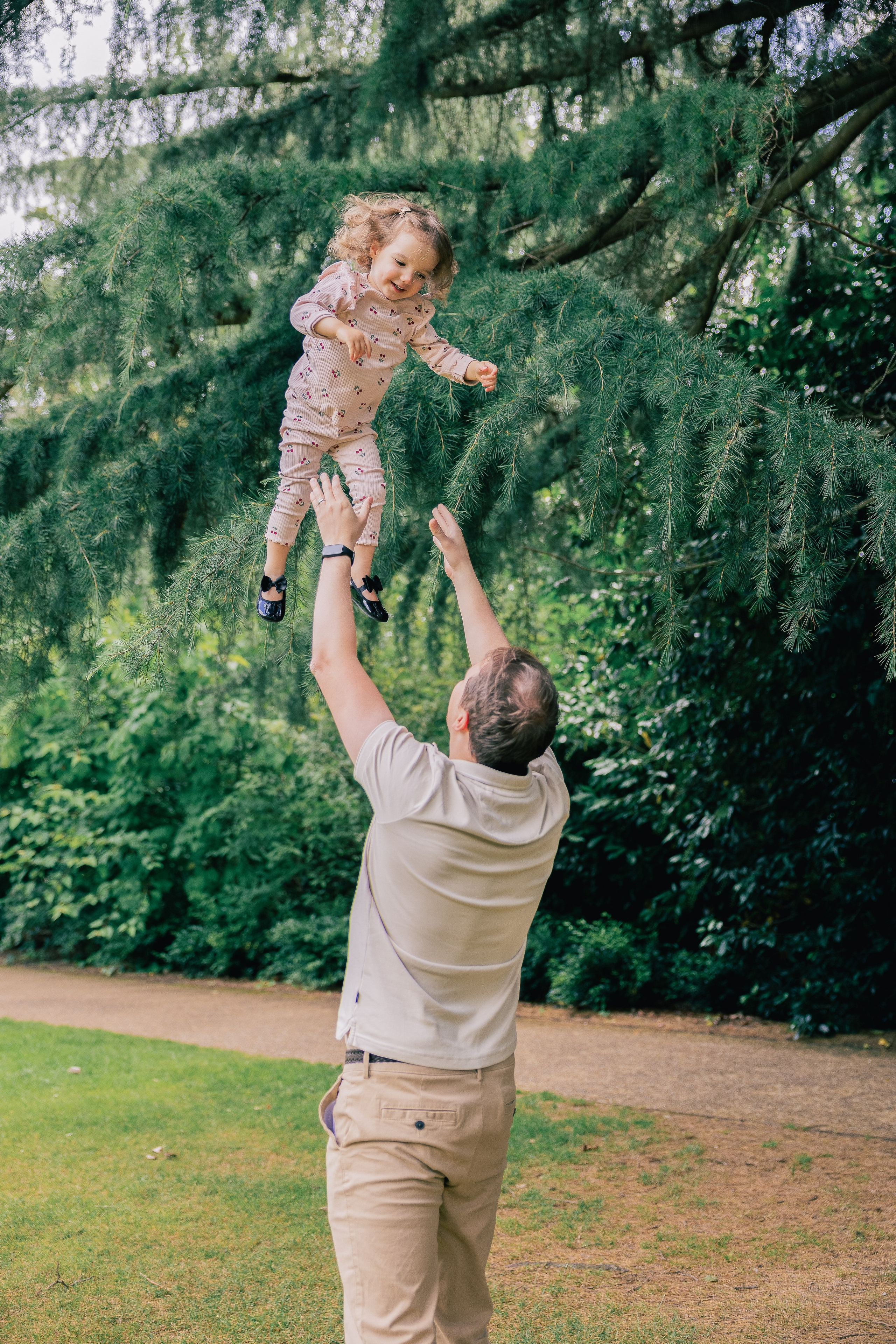 Families. PHOTOGRAPHER IN LONDON