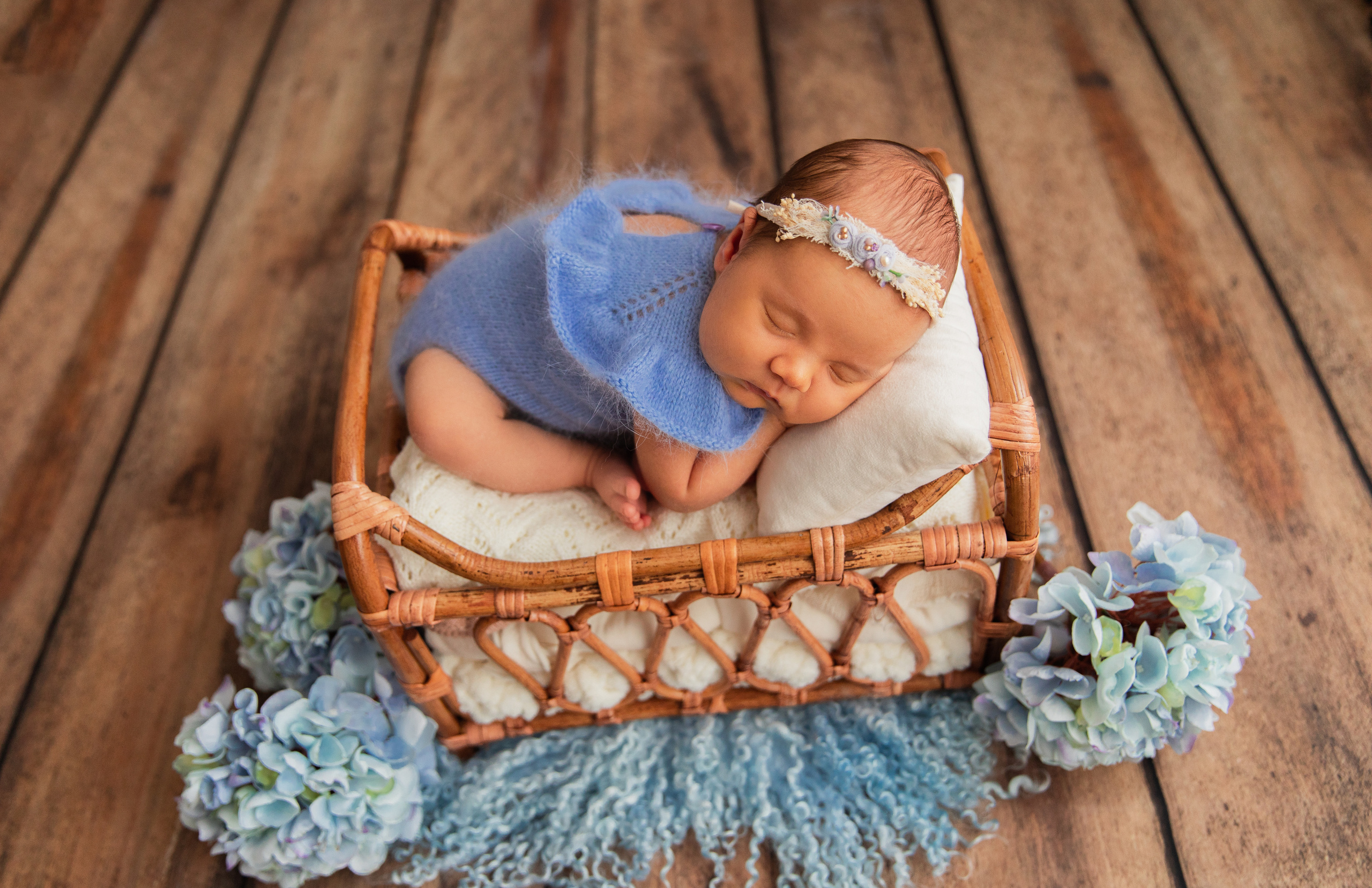 NEWBORN. Valokuvaaja Itä-Uudellamaalla Viktoria photography