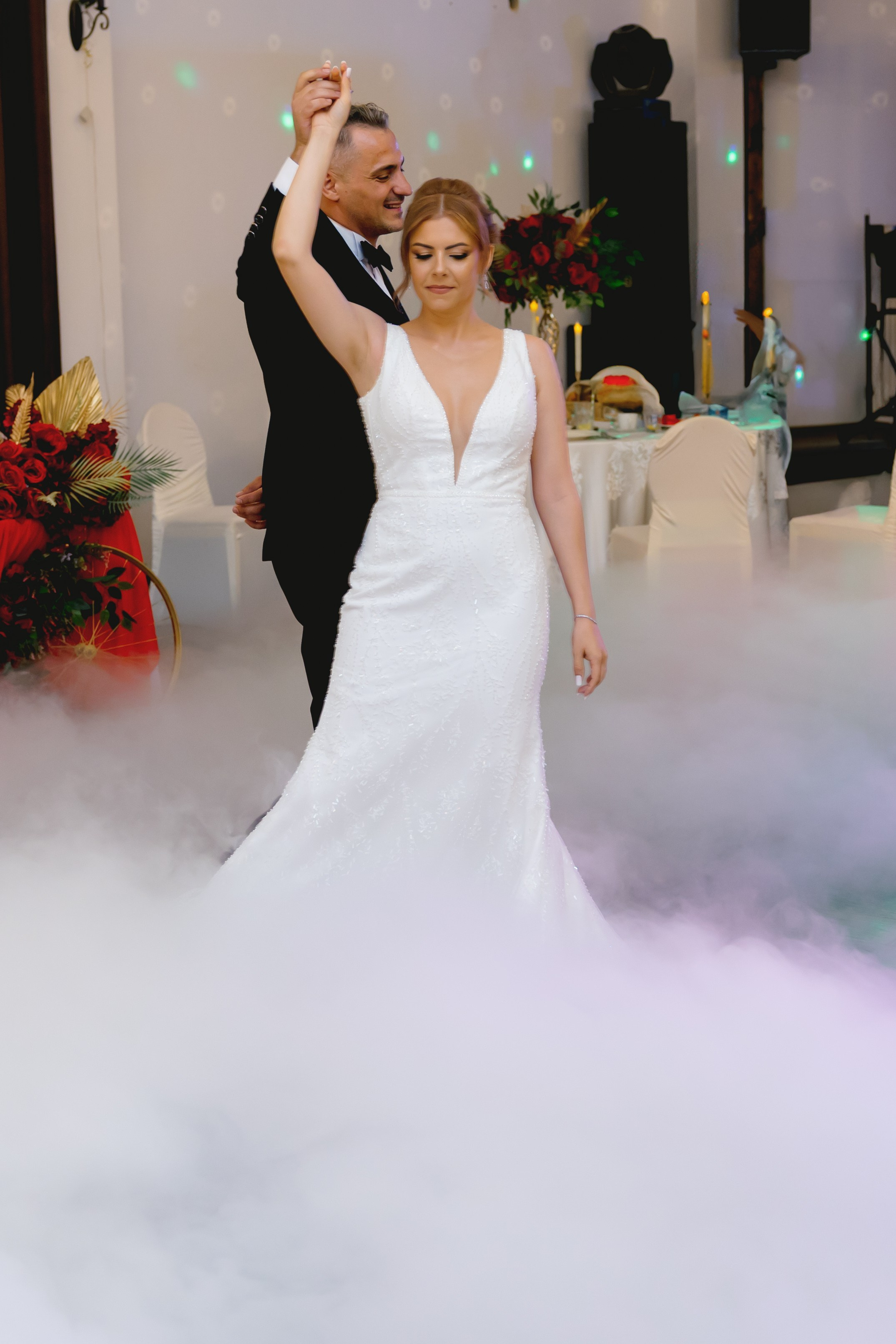 Kristine & Razvan - Rasnov. MDimaFotoStudio. Fotograf de nuntă, evenimente private și de familie