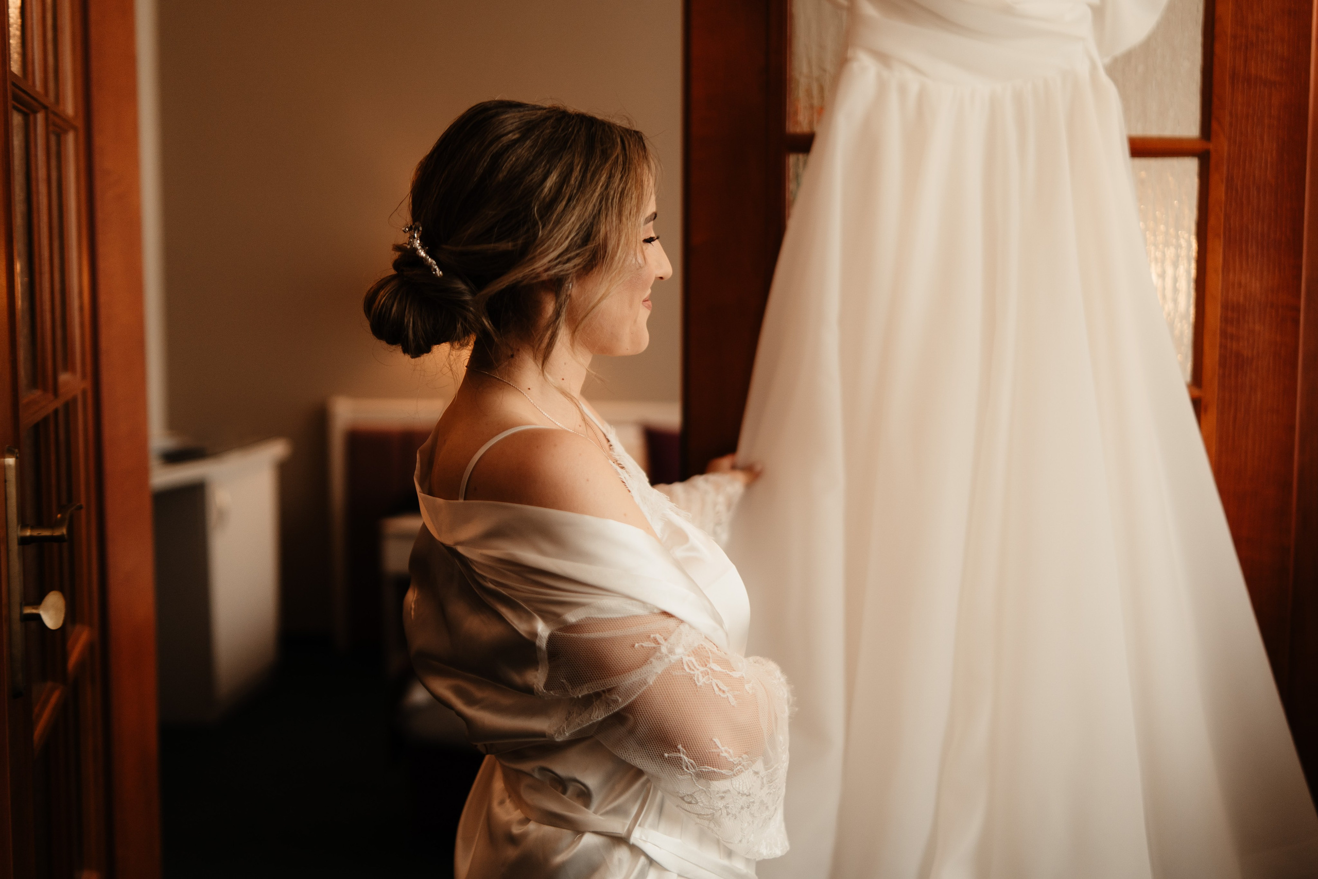 Alexandra + Andrei / Iasi. Foto-Video Nunta Iasi, Suceava, Bucuresti / Disponibilitate 2025 — 2026 — 2027