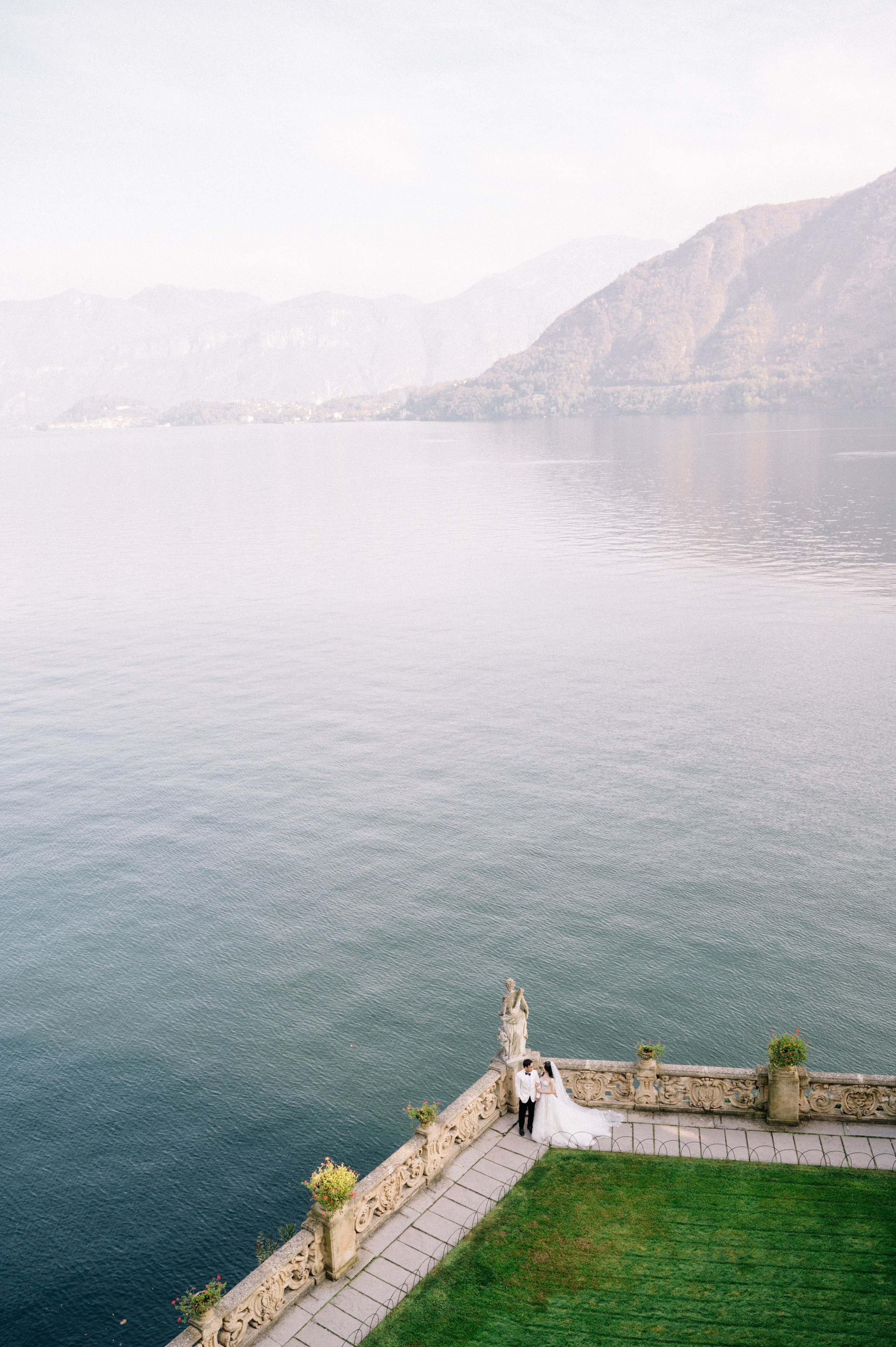 Lake Como. Lake Como Photographer — Proposal | Wedding | Elopement