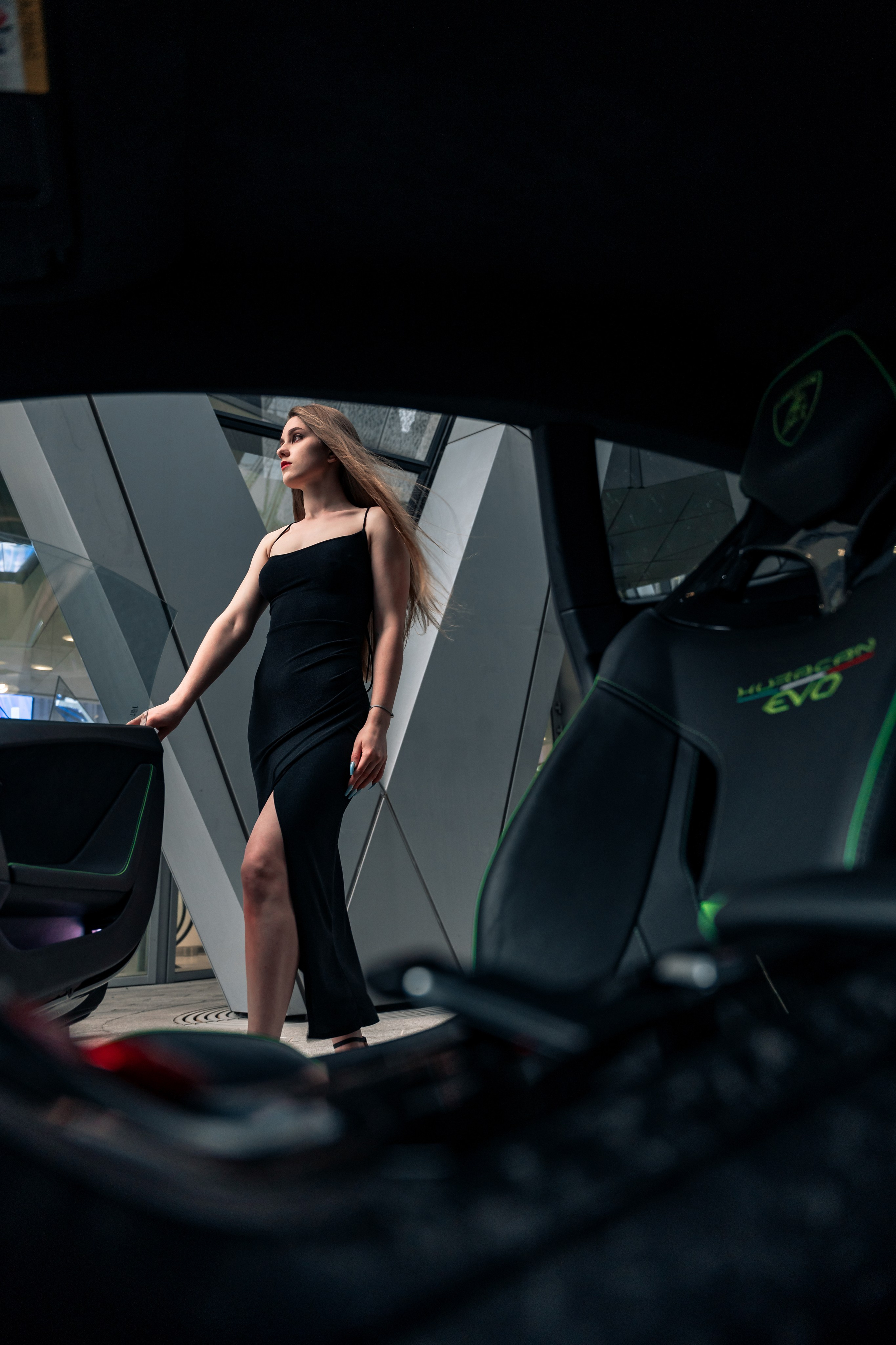 Aleksandra x Huracan. Photographe de voitures à Paris — Vitalii Motruk